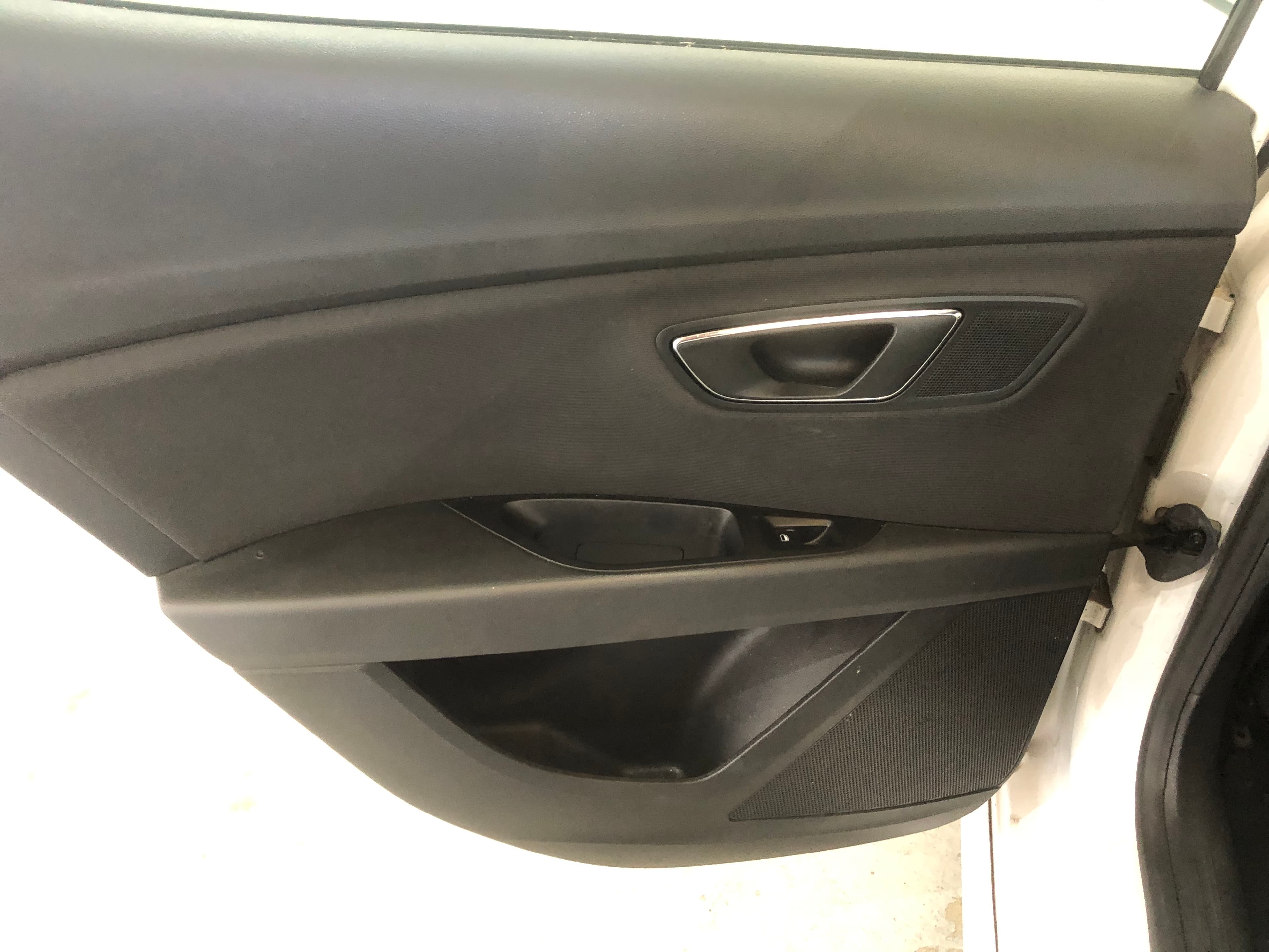 Seat Leon TDI · Ano 2014 — imagem 20