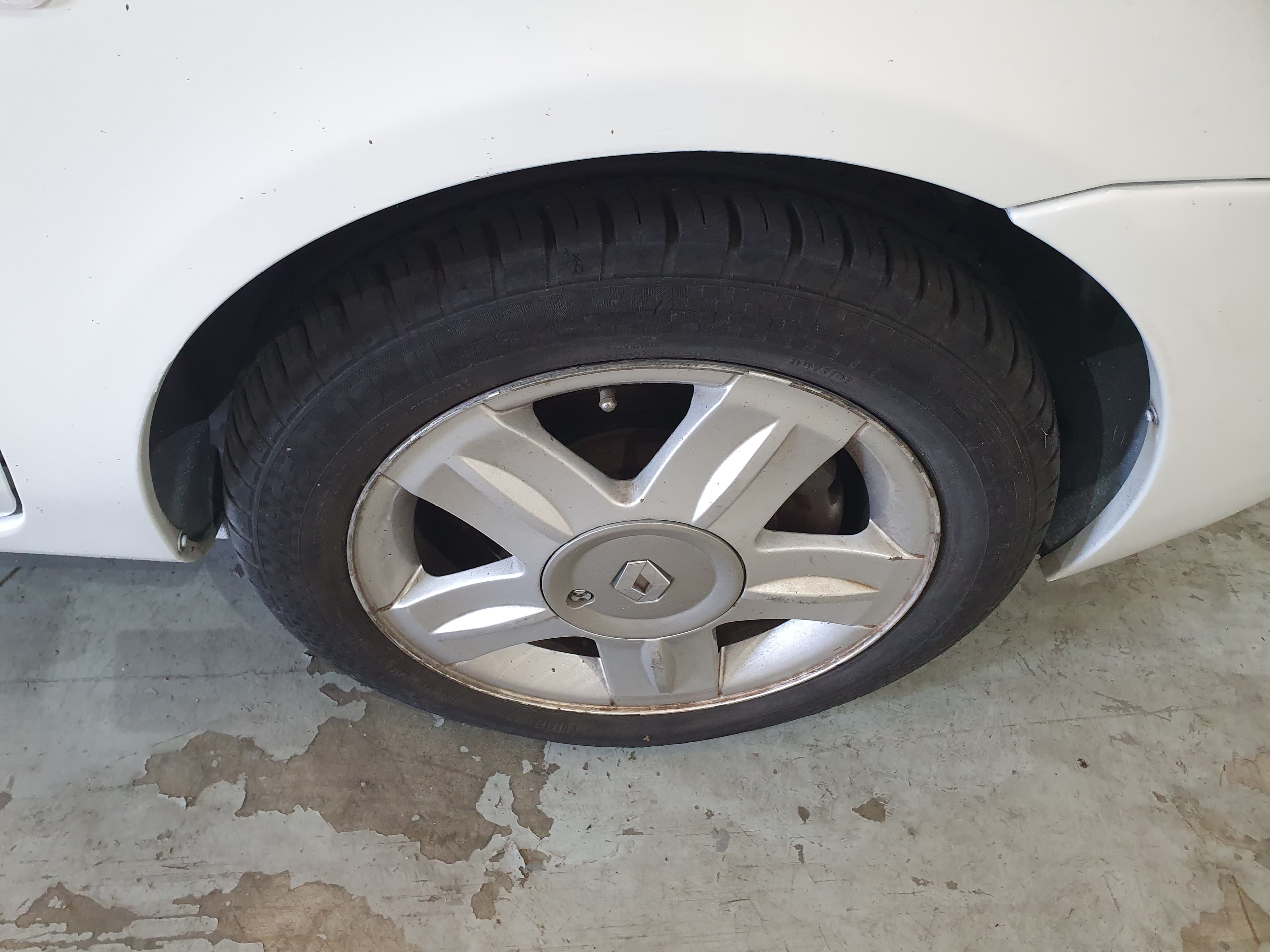 Renault Clio · Ano 2005 — imagen 14