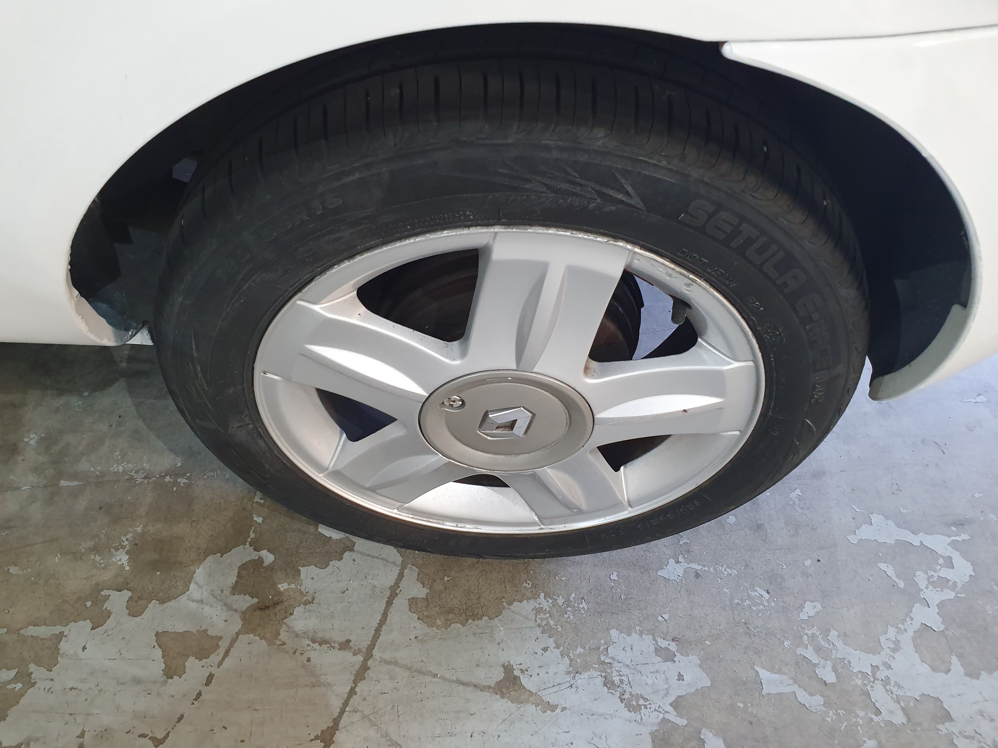 Renault Clio · Ano 2005 — imagen 12
