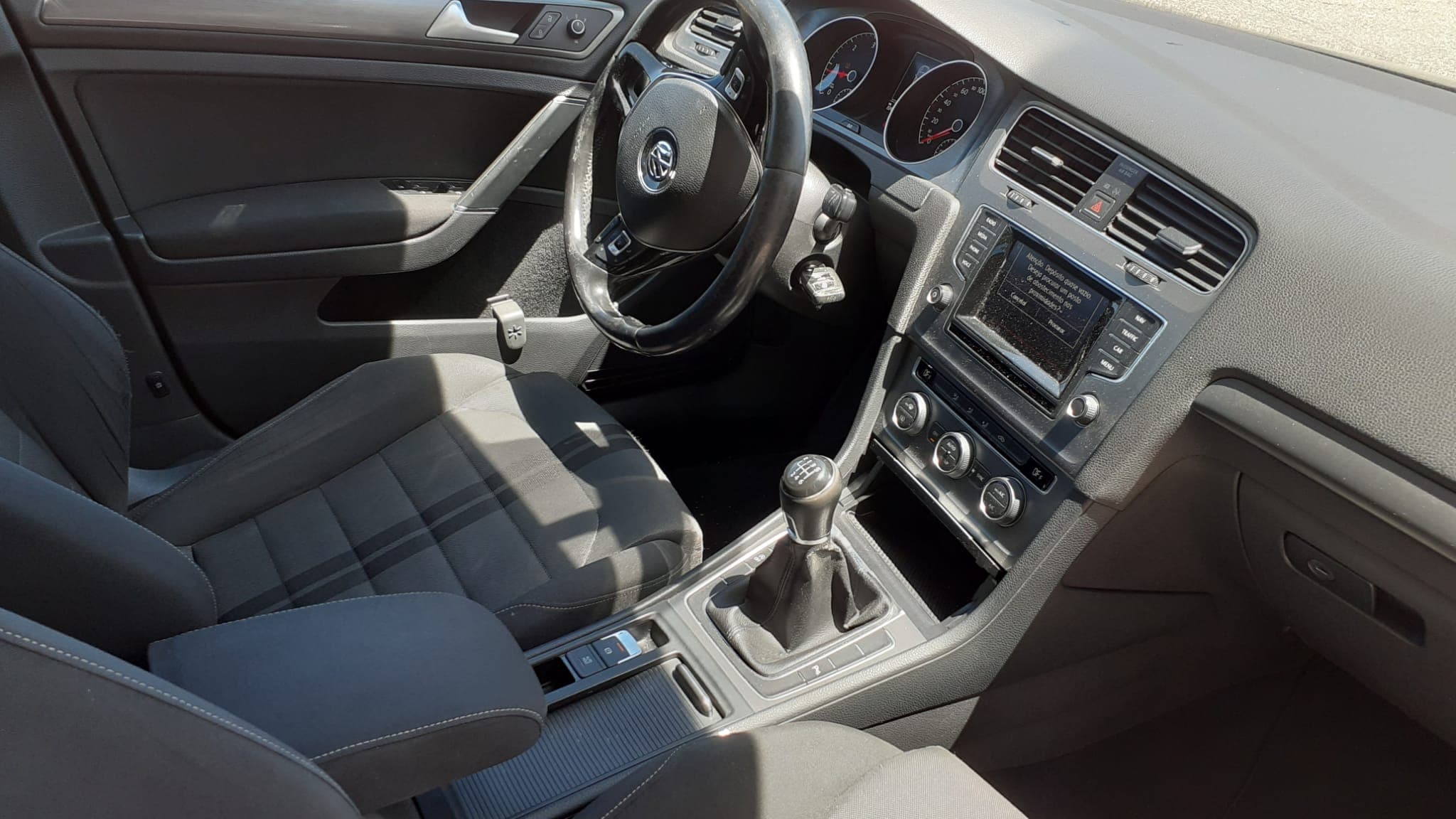 Volkswagen Golf TDI · Ano 2013 — imagem 16
