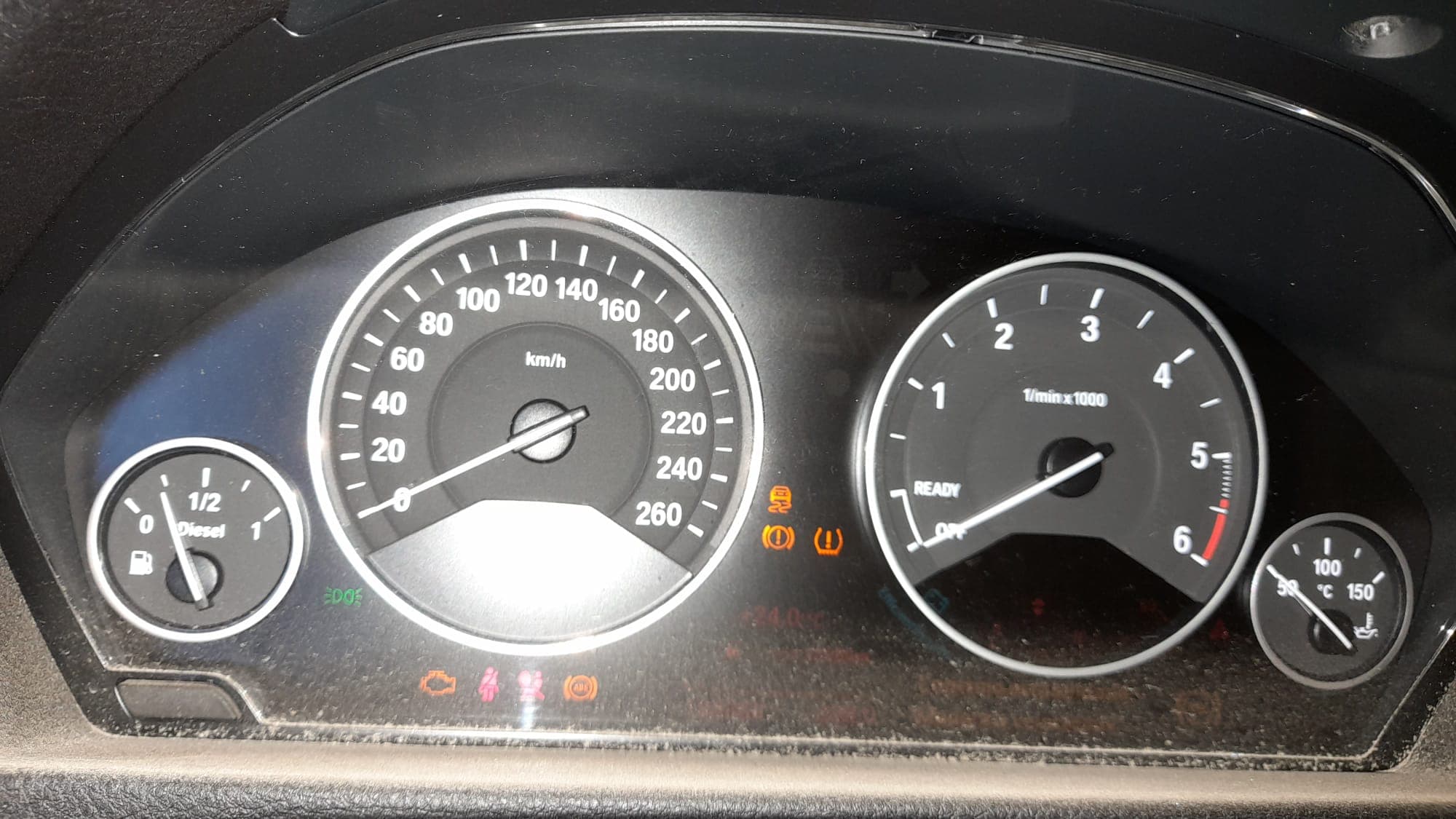 BMW 318D · Ano 2015 — image 26
