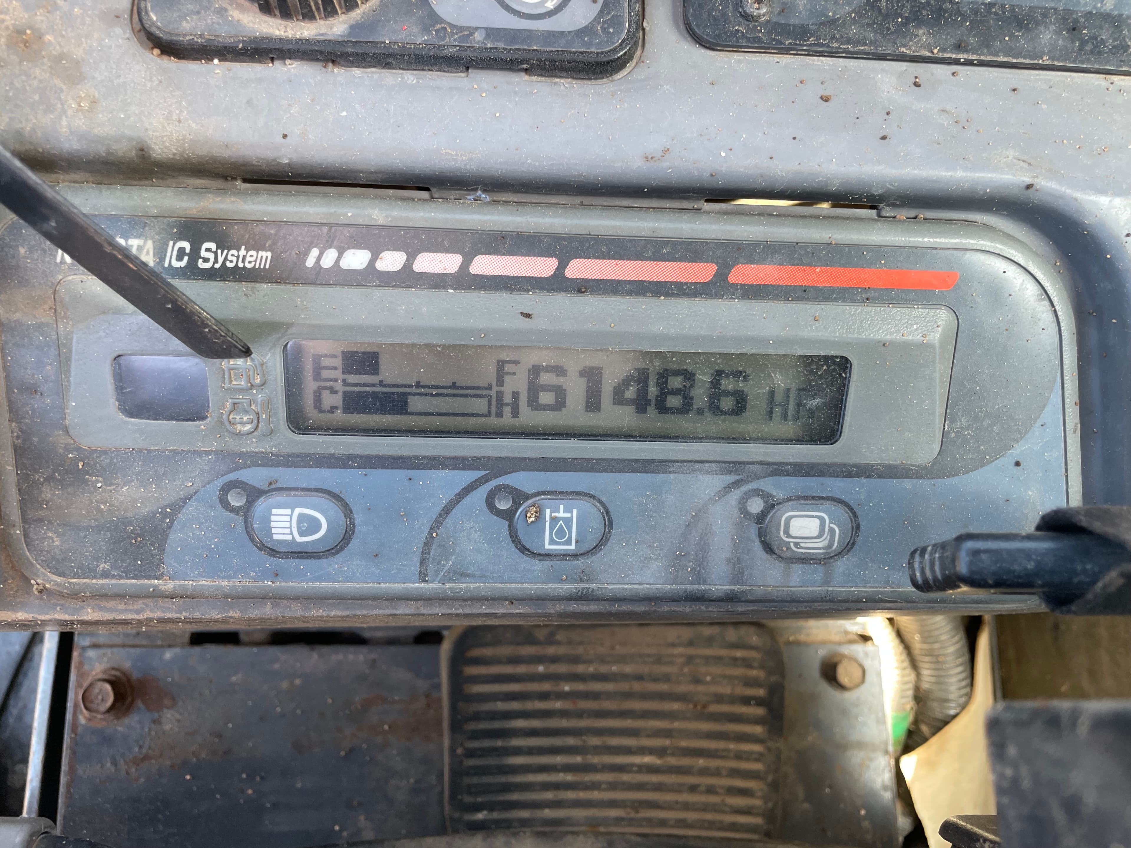Mini Escavadora Kubota — imagem 9