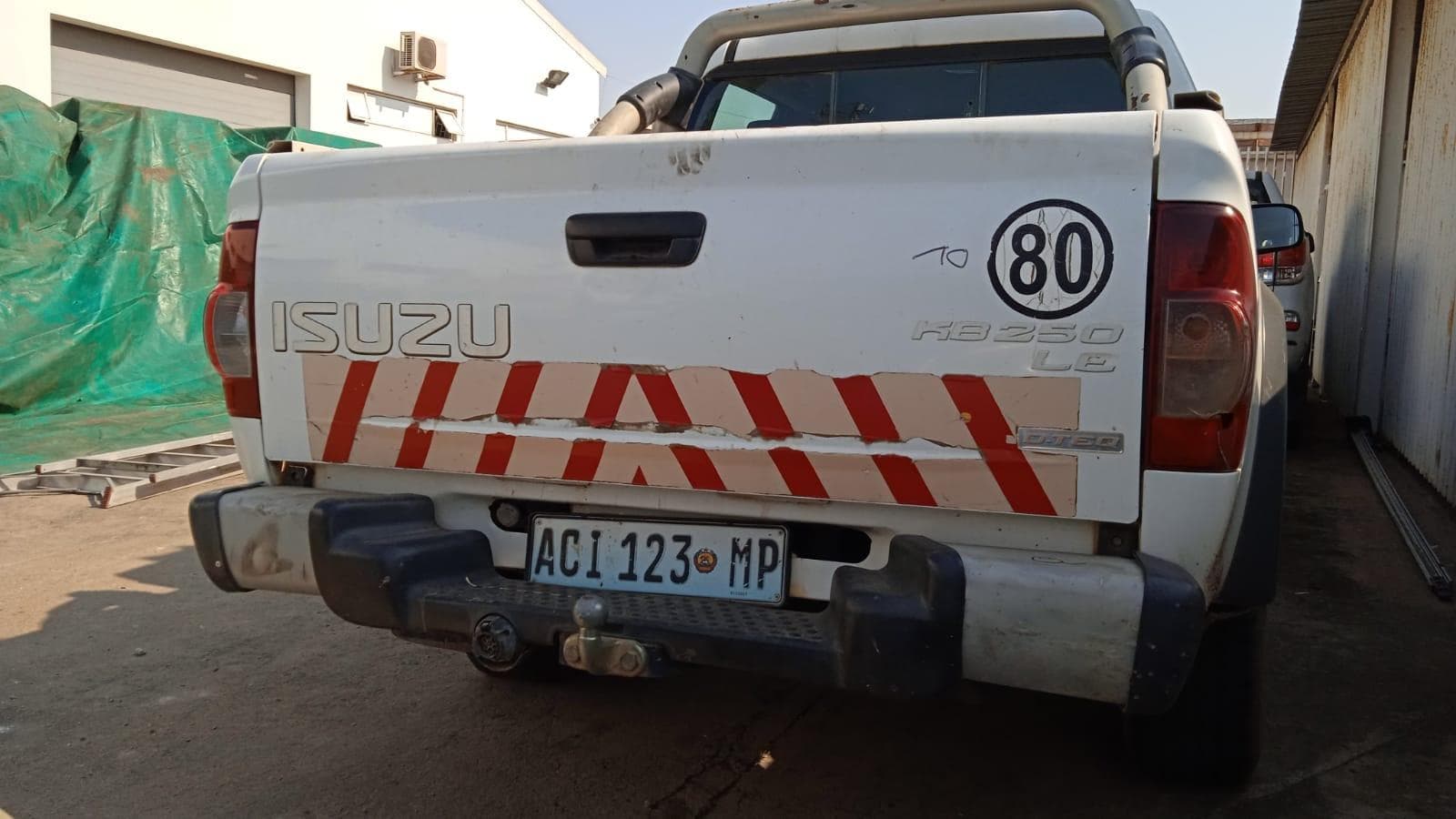 Isuzu KB 250D — imagen 10