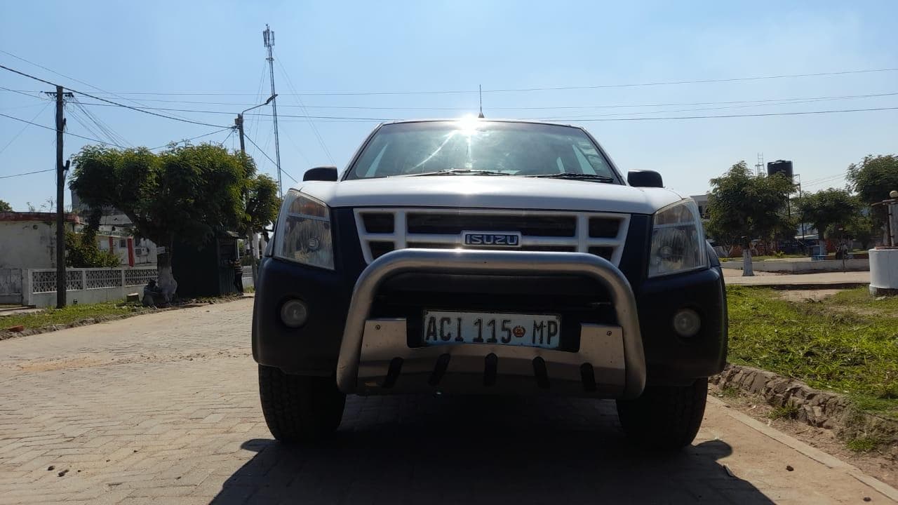 Isuzu KB 250D — imagen 2