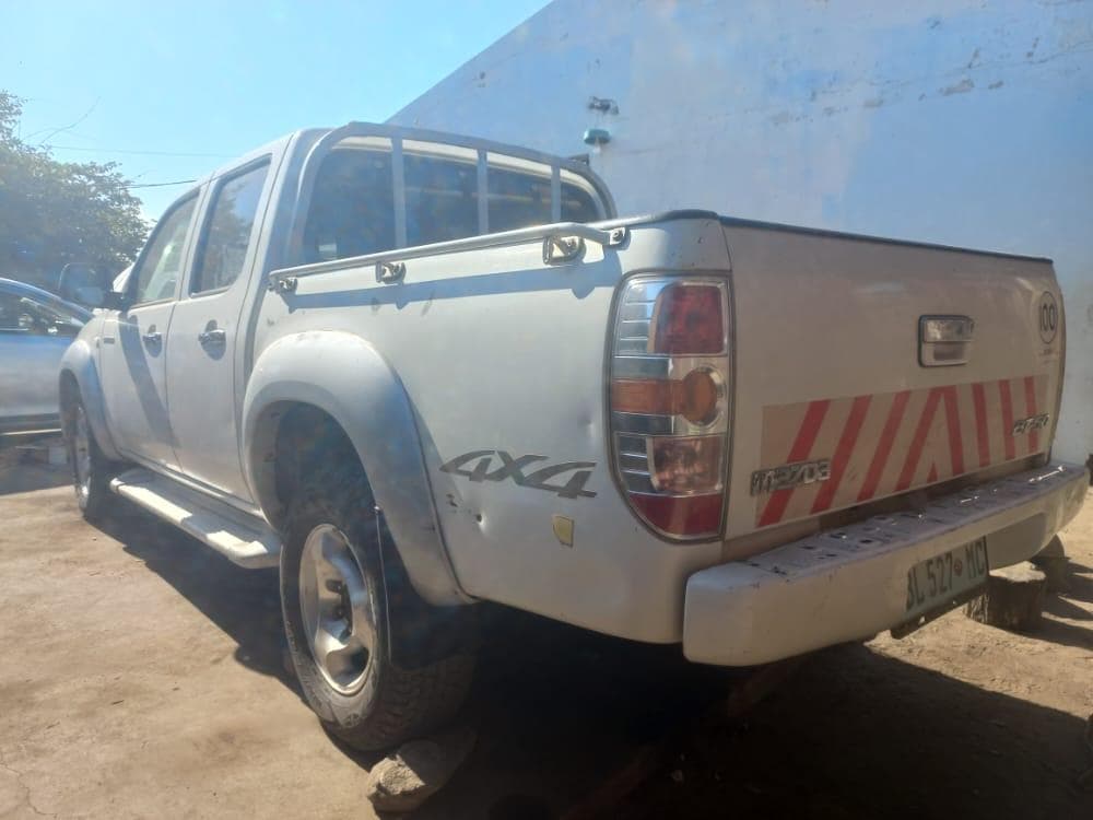 Mazda BT50 — image 6