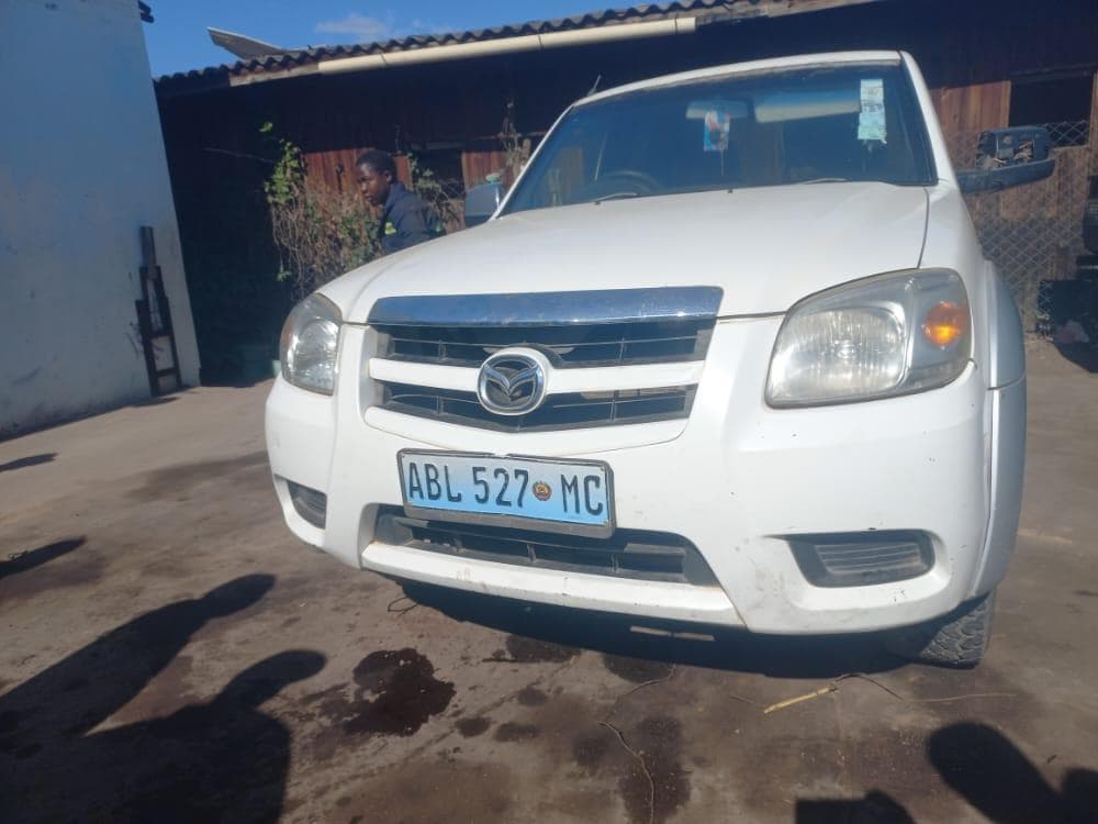 Mazda BT50 — image 20
