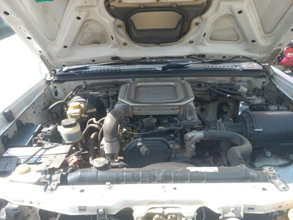 Nissan Hardbody NP300 — image 11