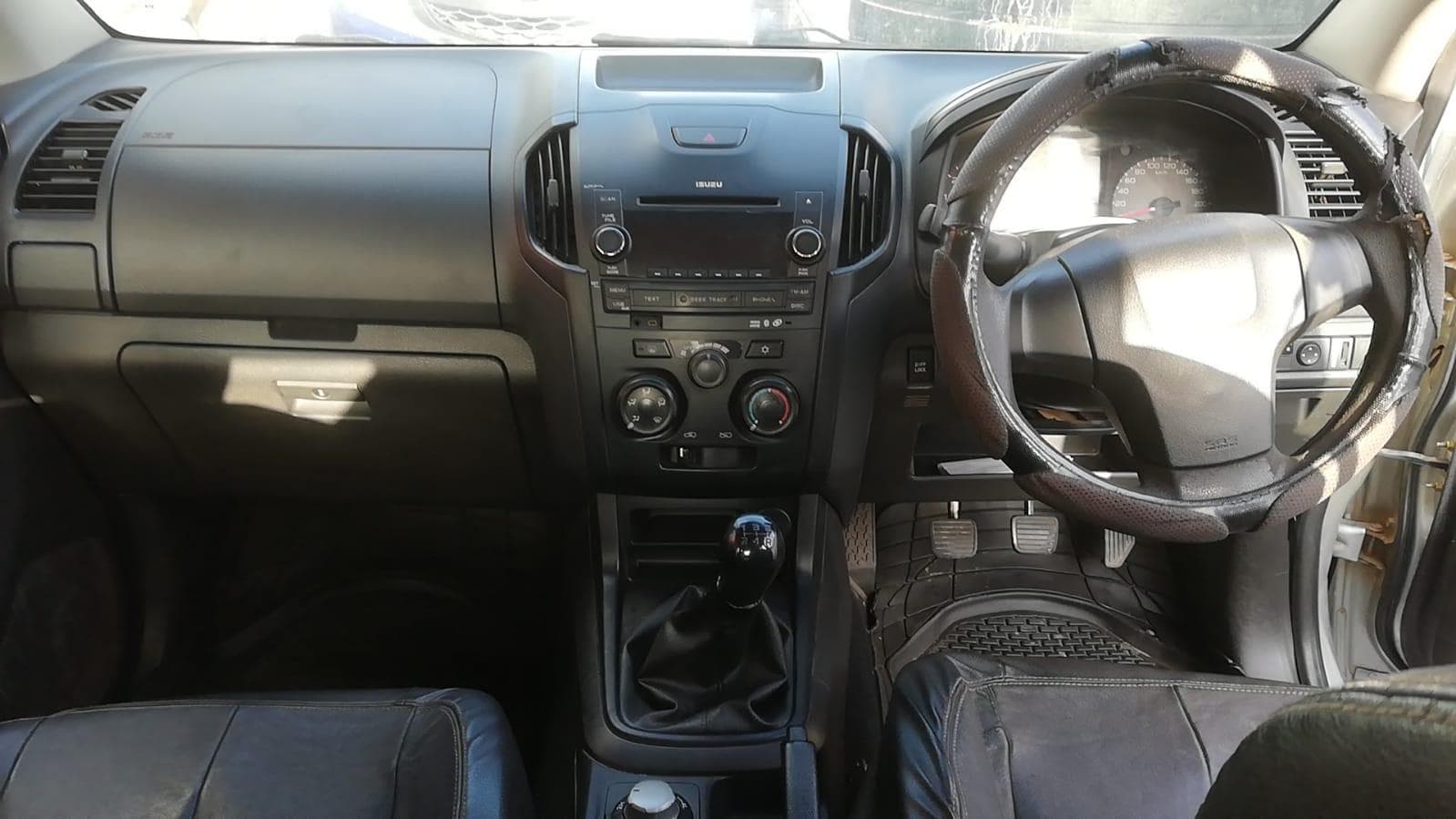 Isuzu KB250 — imagem 19