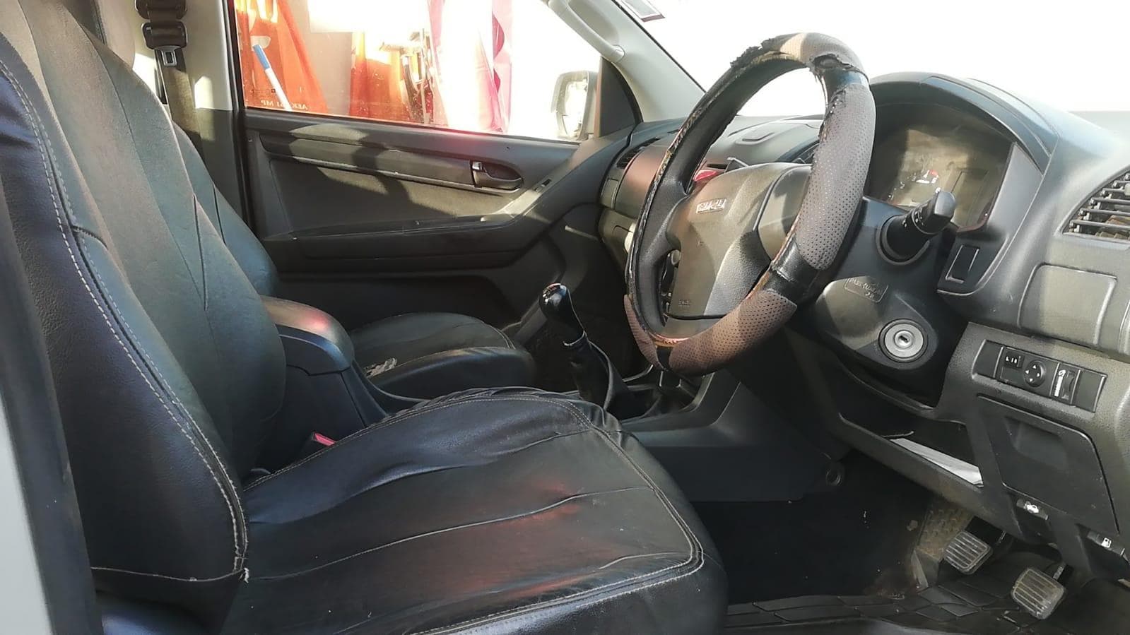Isuzu KB250 — imagem 30