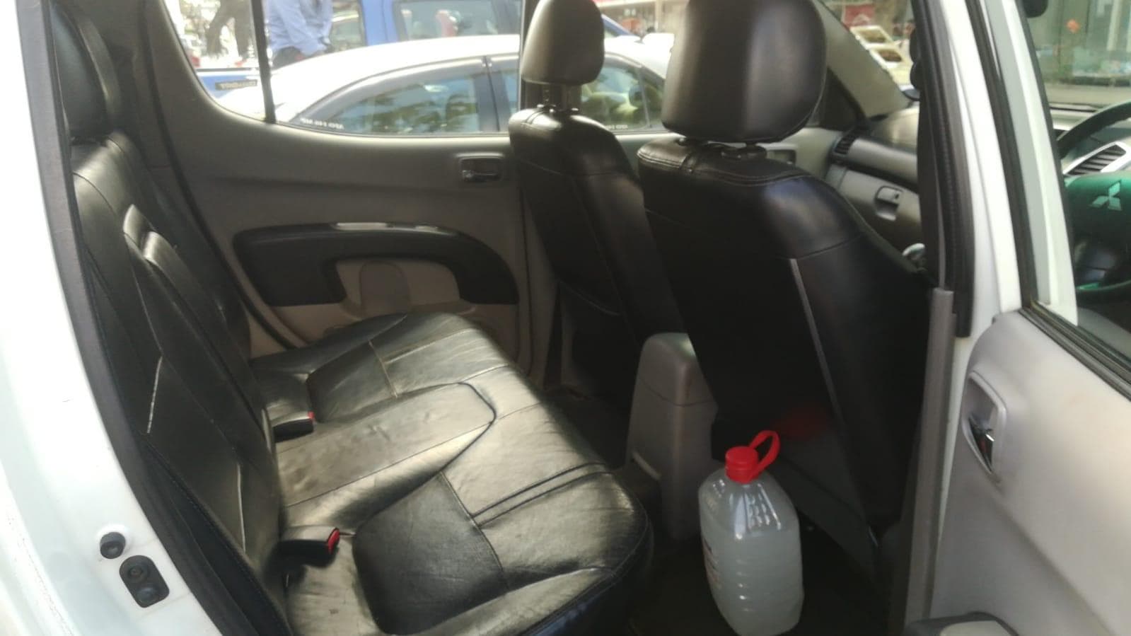Mitsubishi Triton 2.5 — imagen 5