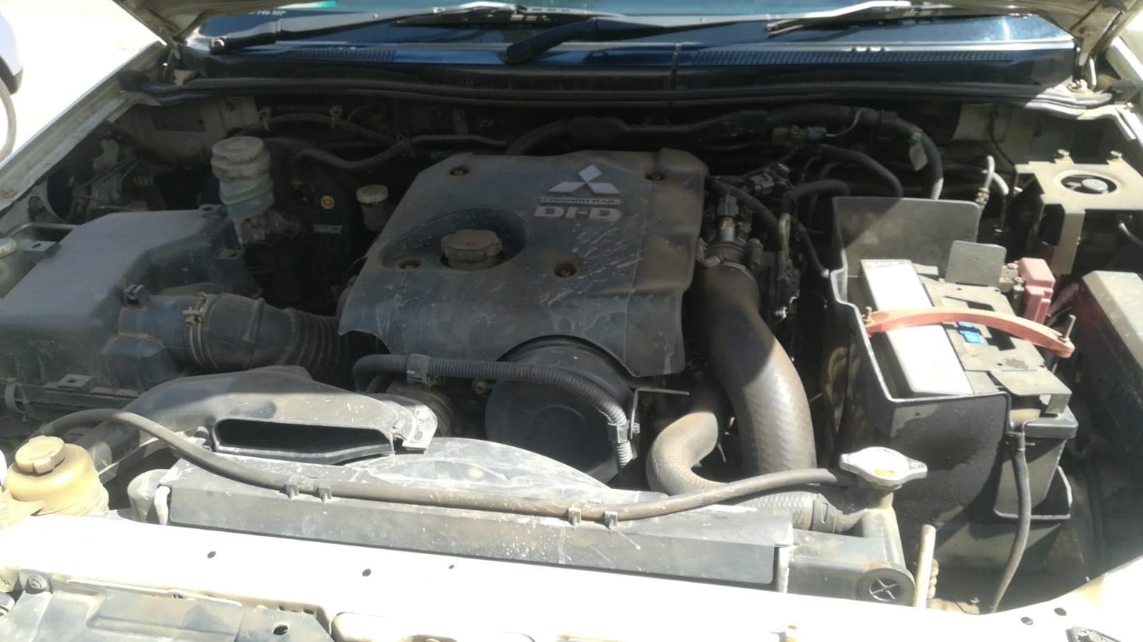 Mitsubishi Triton 2.5 — imagen 4