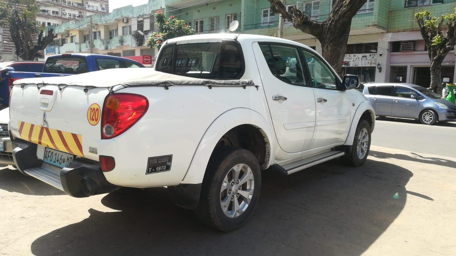 Mitsubishi Triton 2.5 — imagen 9