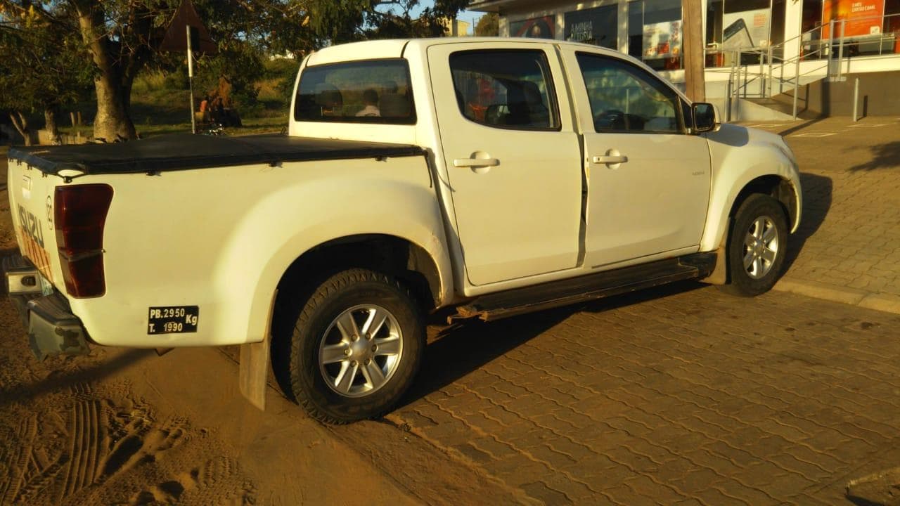 Isuzu KB 250D — imagen 4