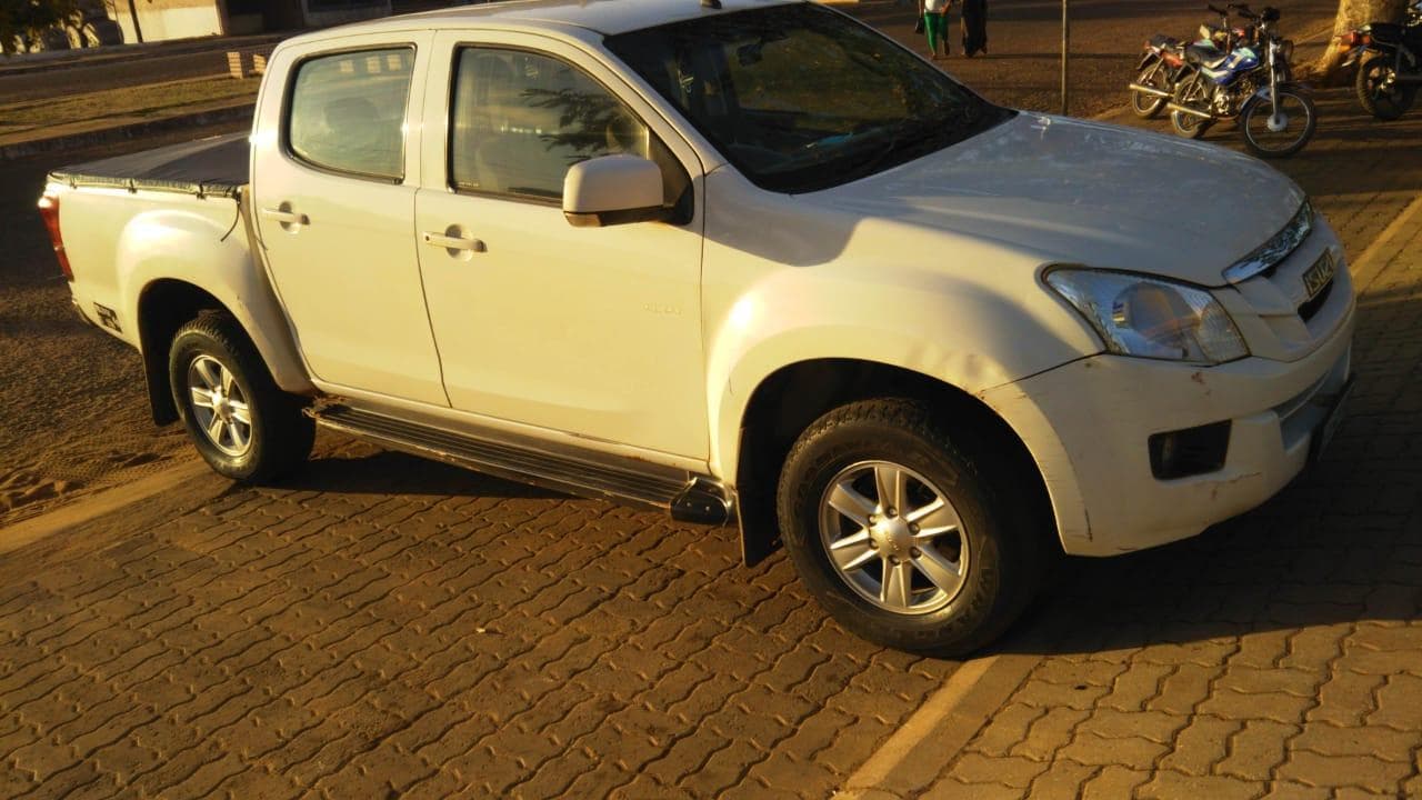 Isuzu KB 250D — imagen 8