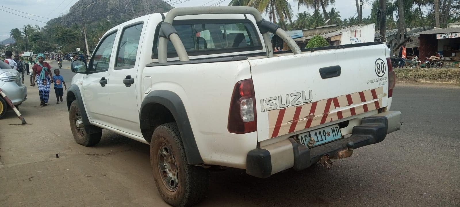 Isuzu KB 250D — imagem 6