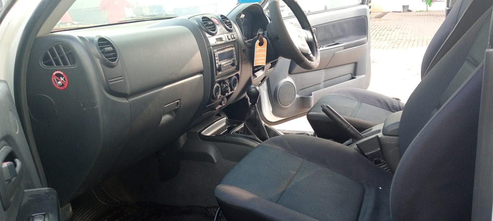 Isuzu KB 250 — imagem 7