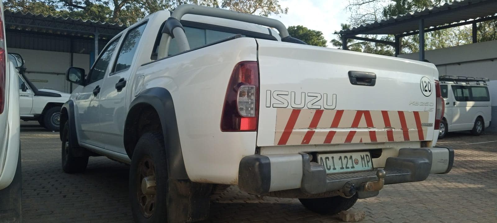 Isuzu KB 250 — imagem 4