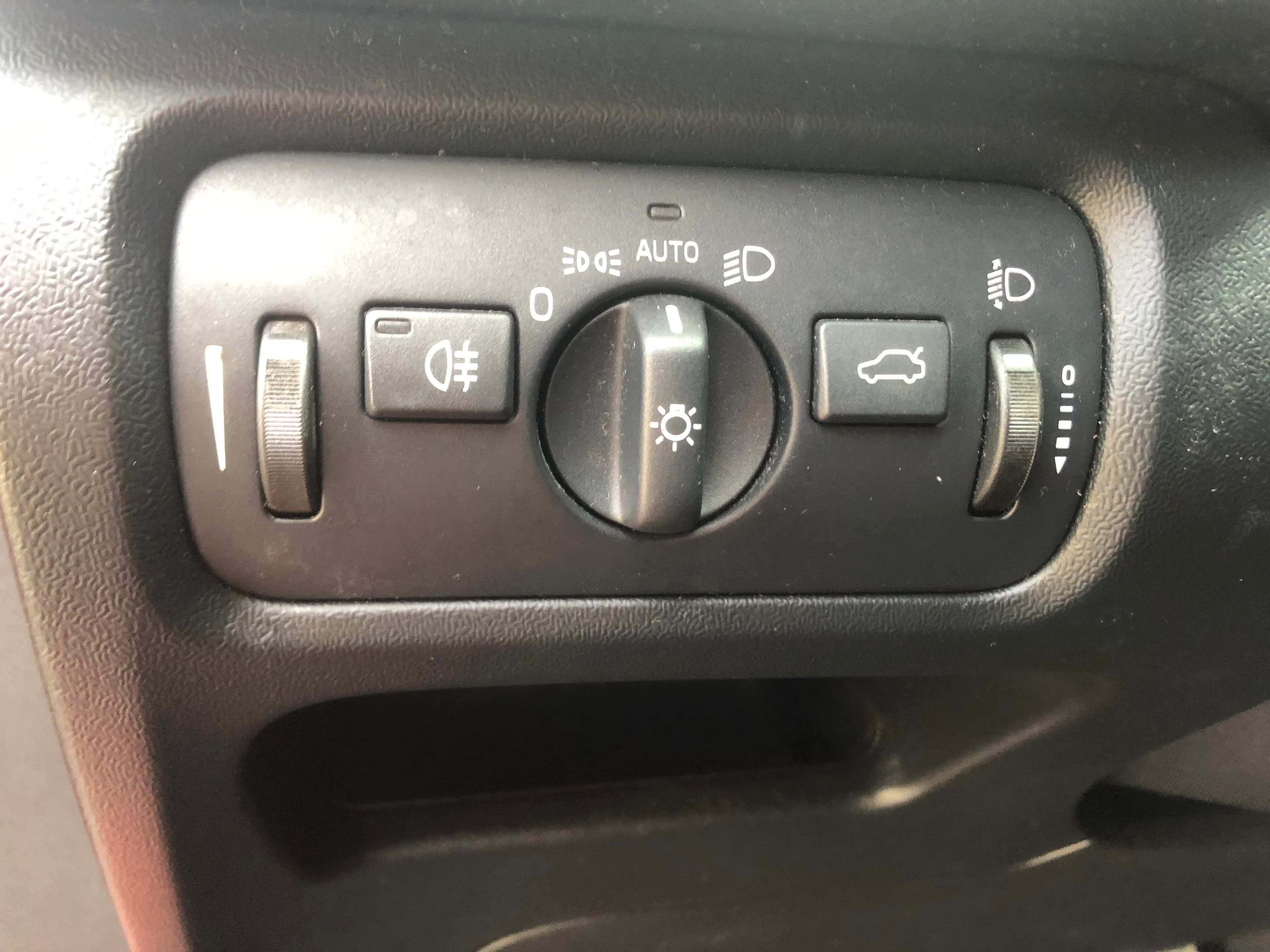 Volvo V40 · Ano 2014 — imagem 21