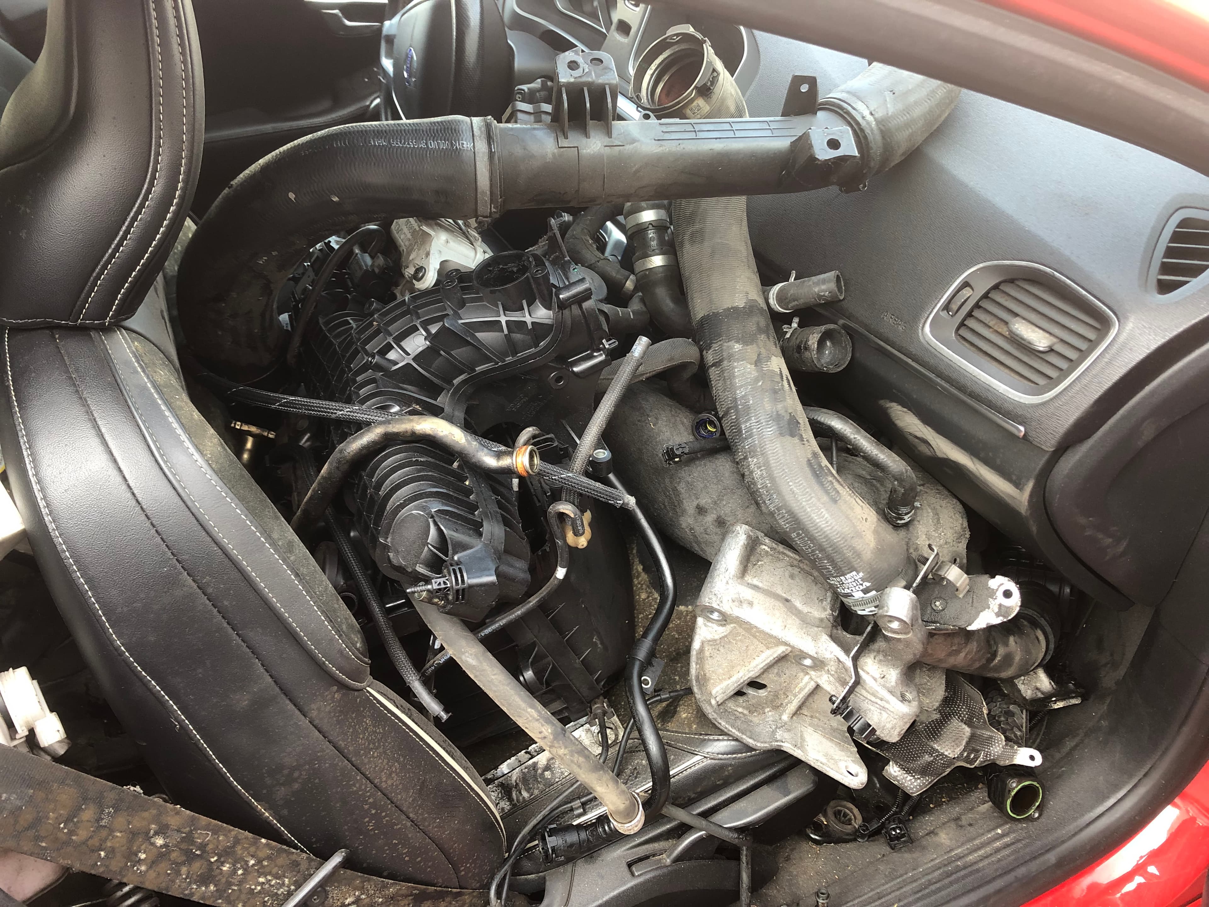 Volvo V40 · Ano 2014 — imagem 11