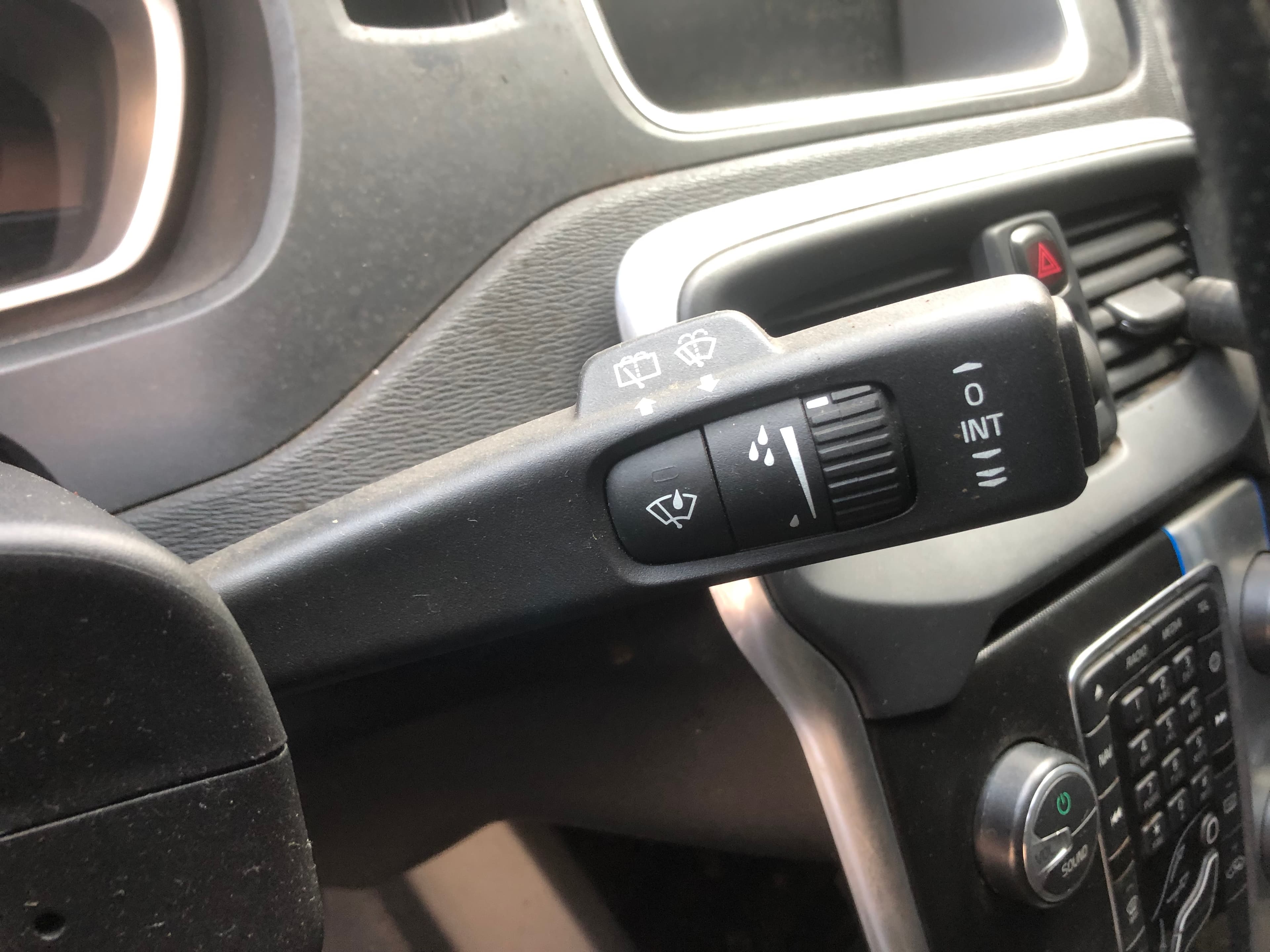 Volvo V40 · Ano 2014 — imagem 25