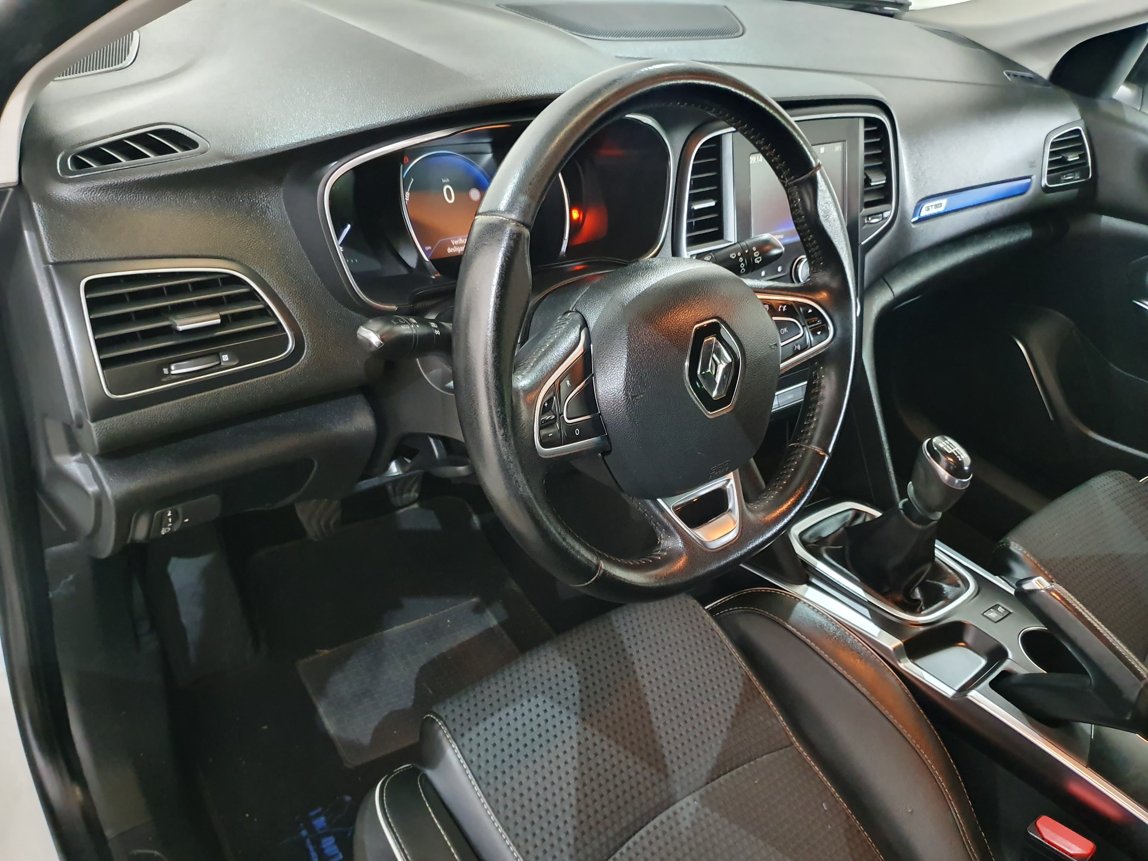 Renault Mégane · Ano 2017 — imagem 35