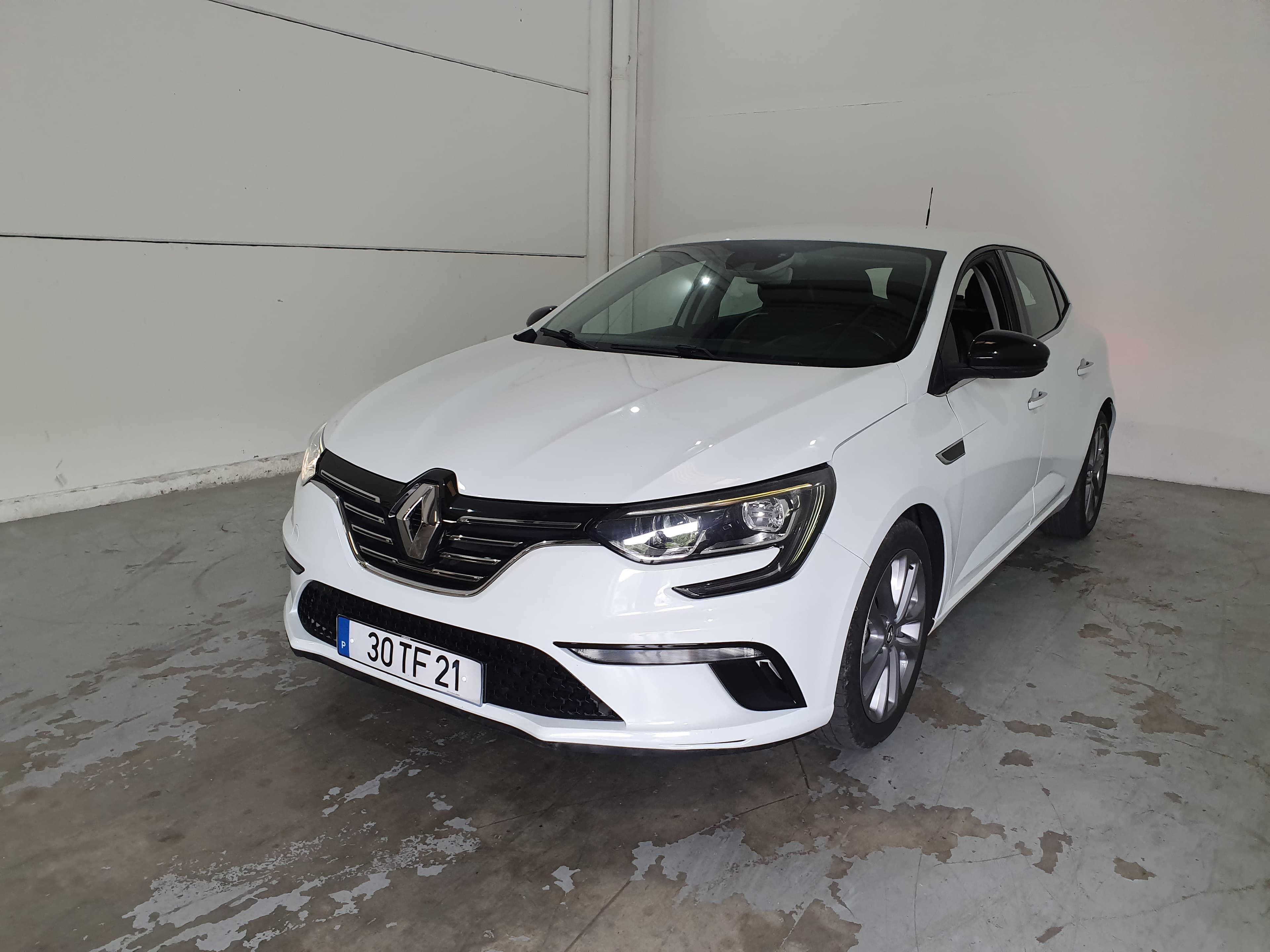 Renault Mégane · Ano 2017 — imagem 1