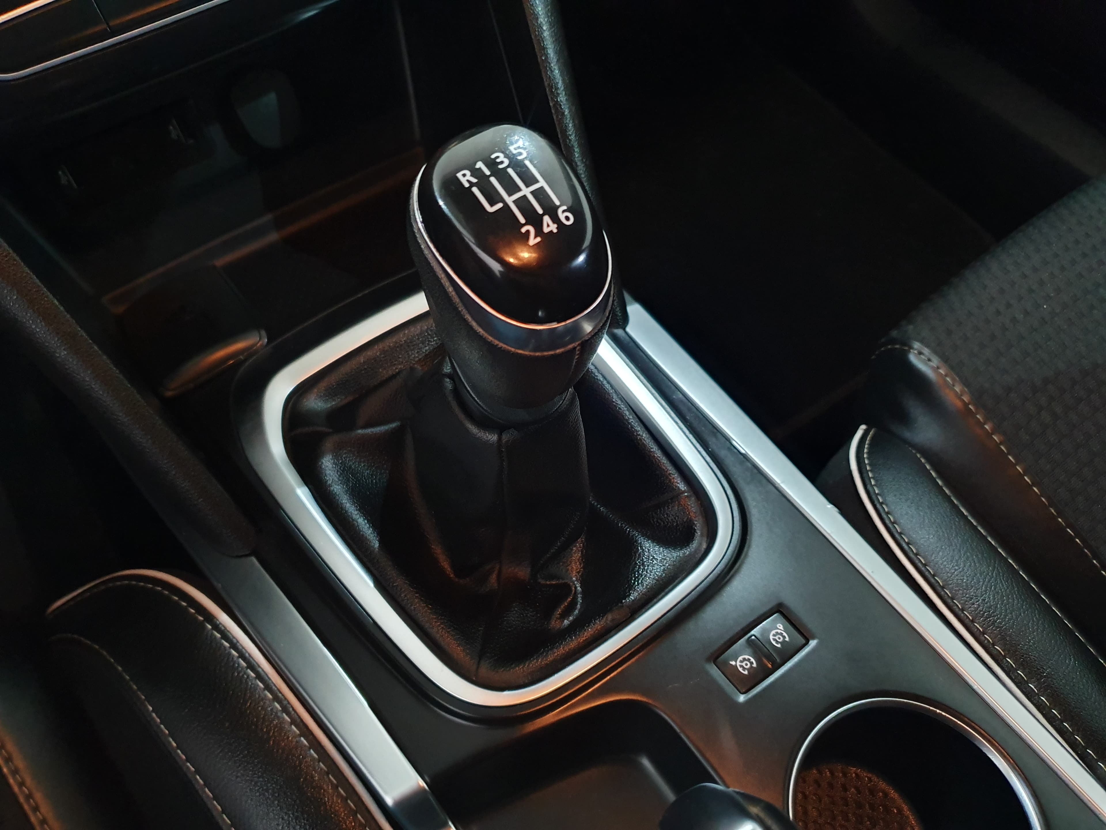 Renault Mégane · Ano 2017 — imagem 34