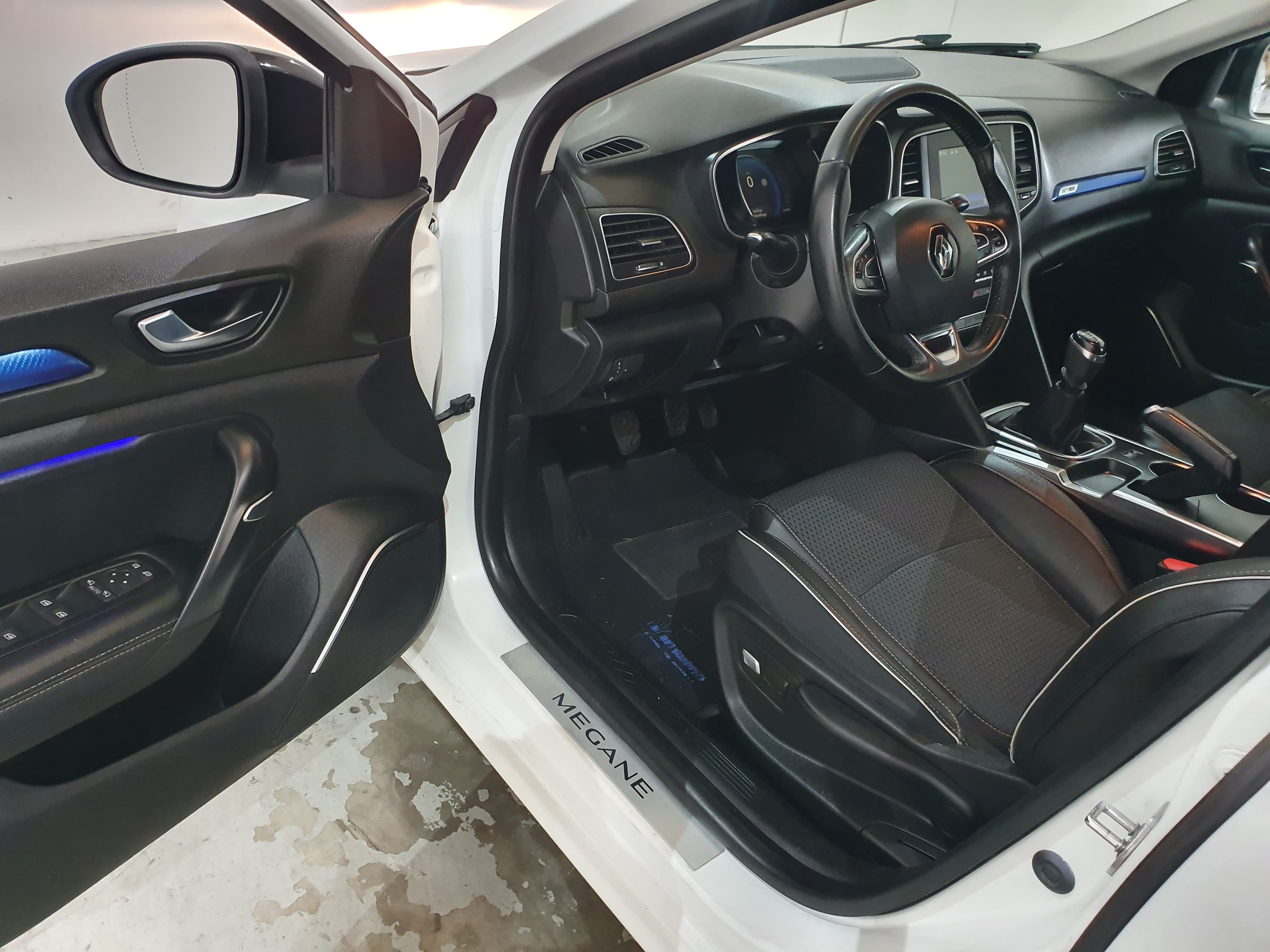 Renault Mégane · Ano 2017 — imagem 30