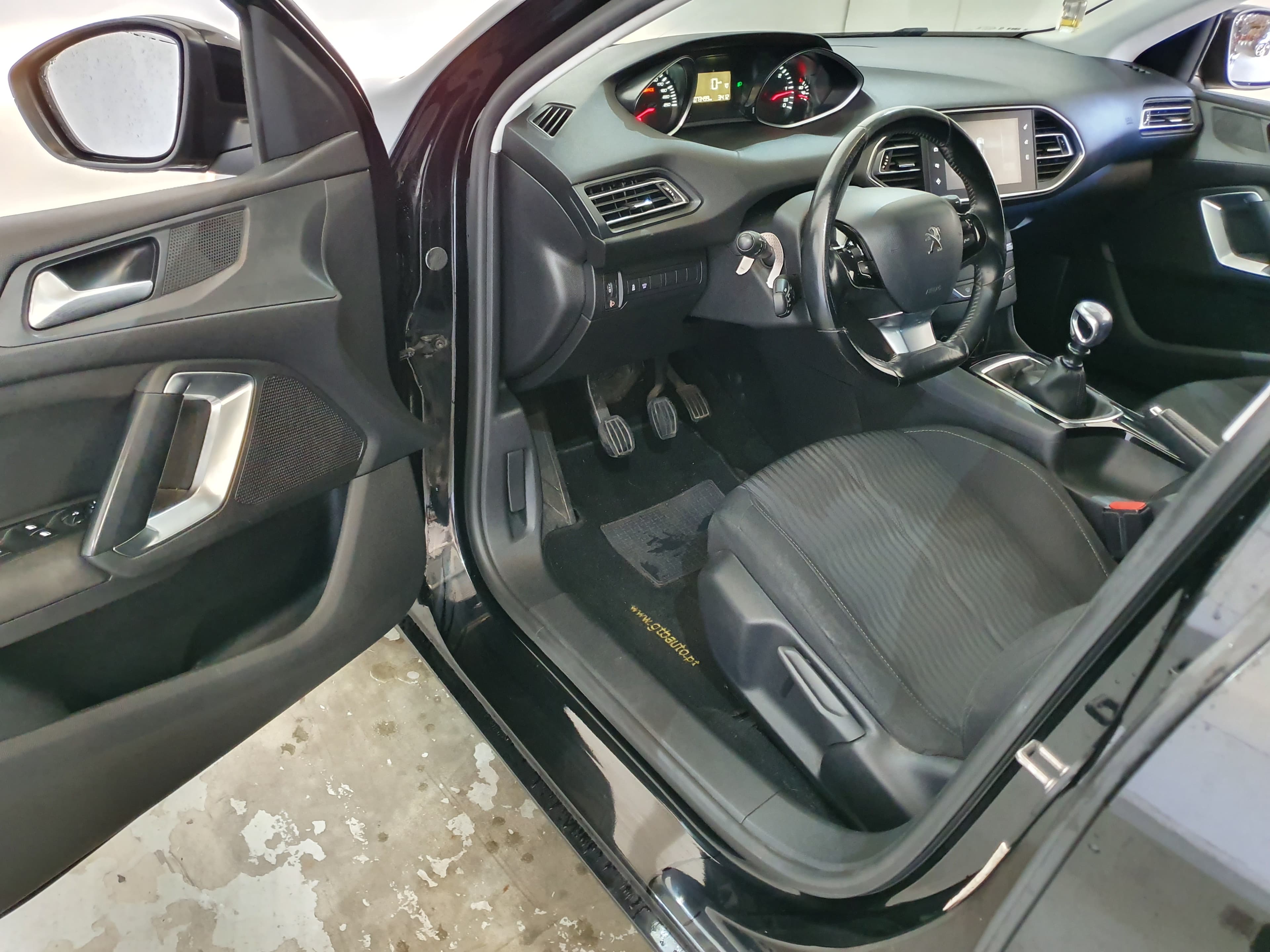 Peugeot 308 · Ano 2016 — imagem 29