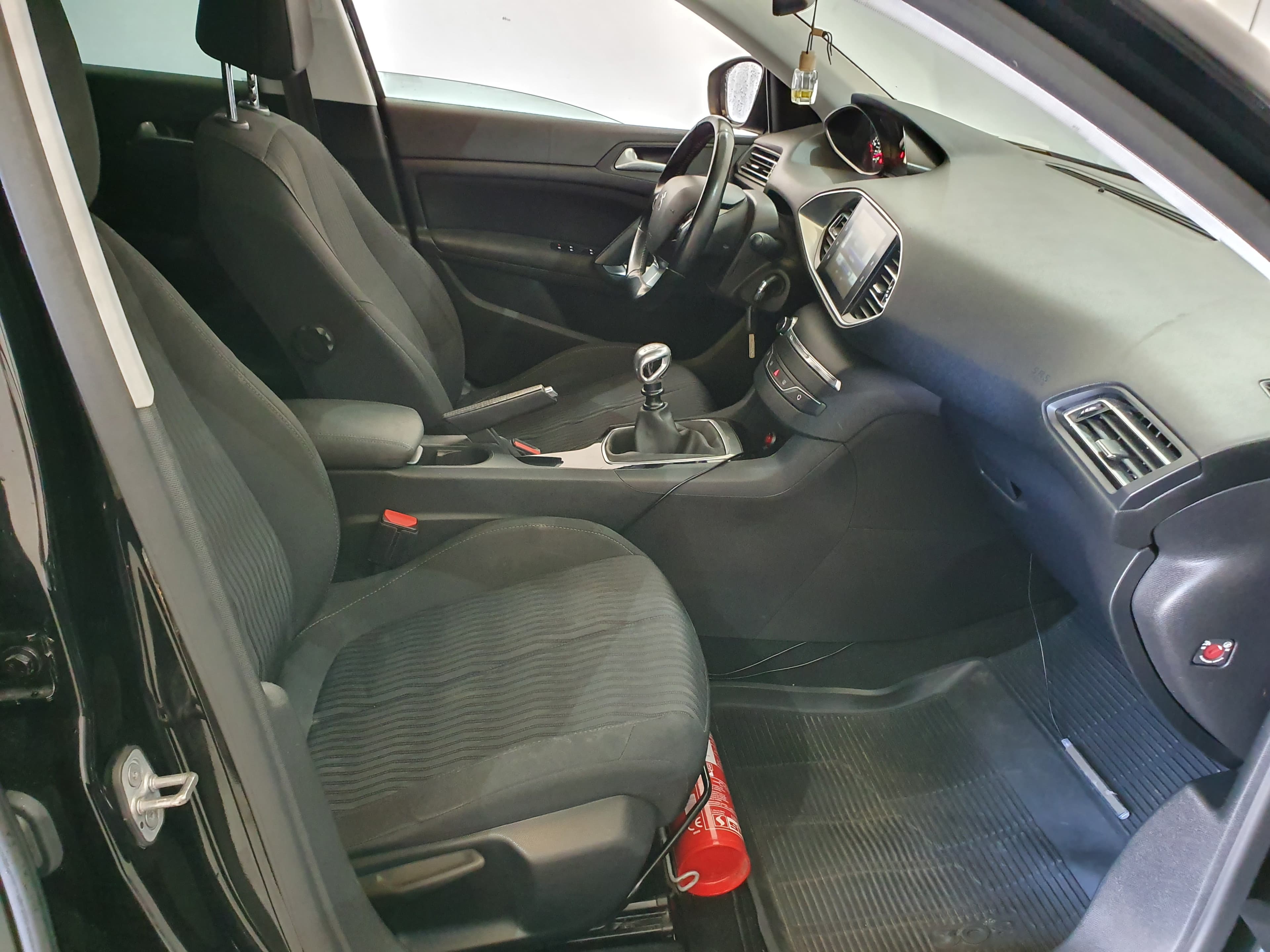 Peugeot 308 · Ano 2016 — imagem 26