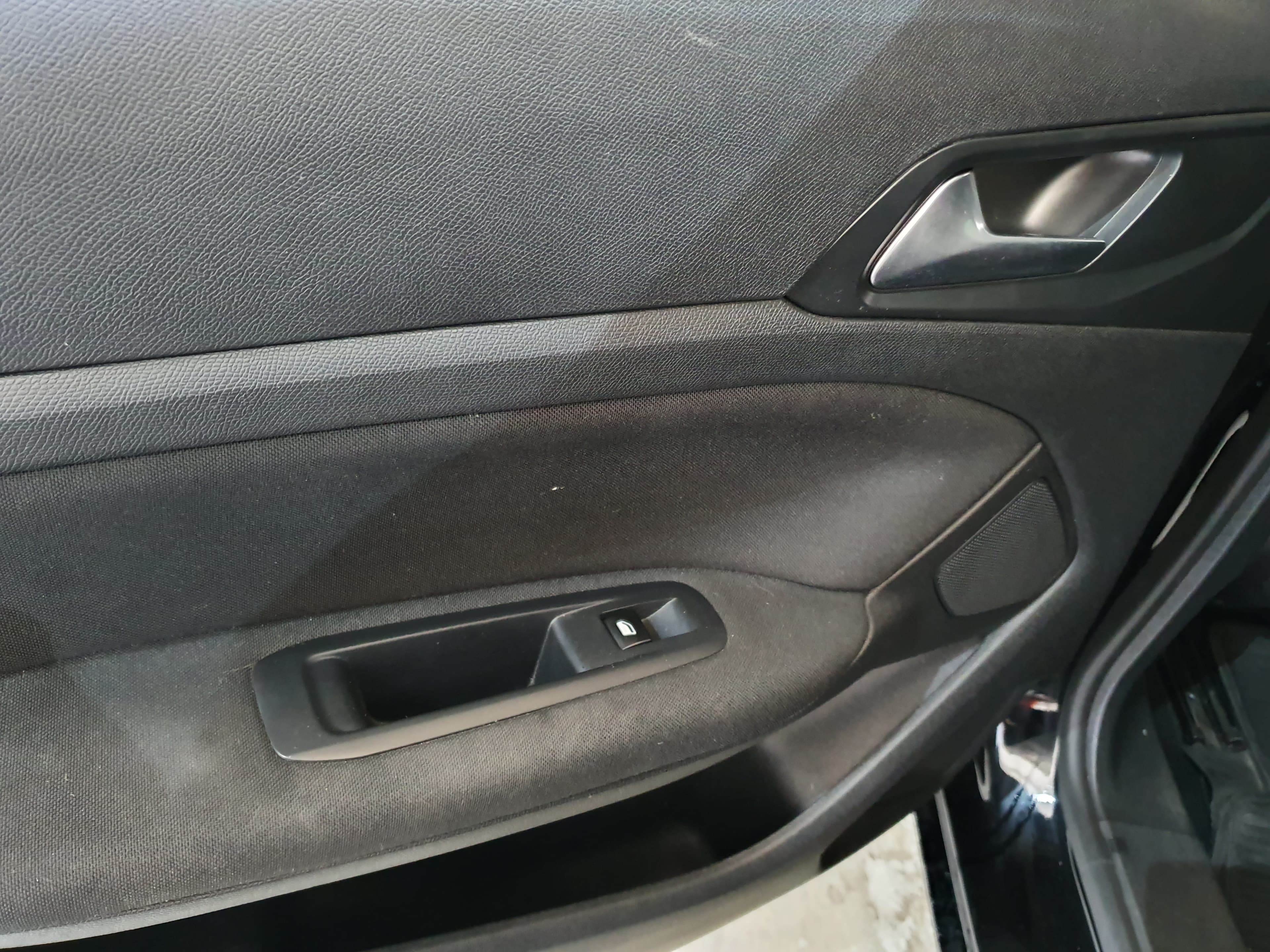 Peugeot 308 · Ano 2016 — imagem 28