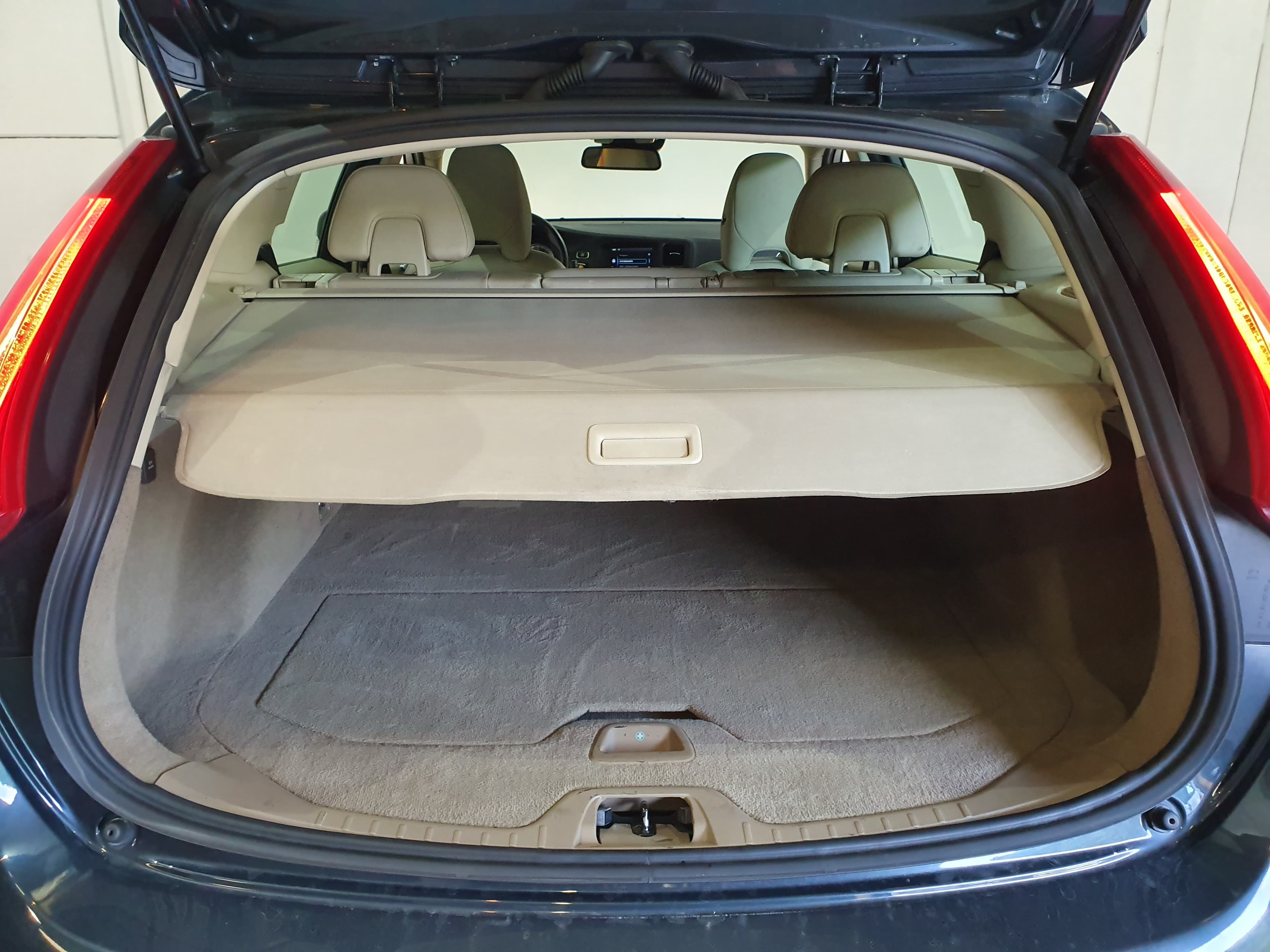 Volvo V60 · Ano 2013 — imagen 7