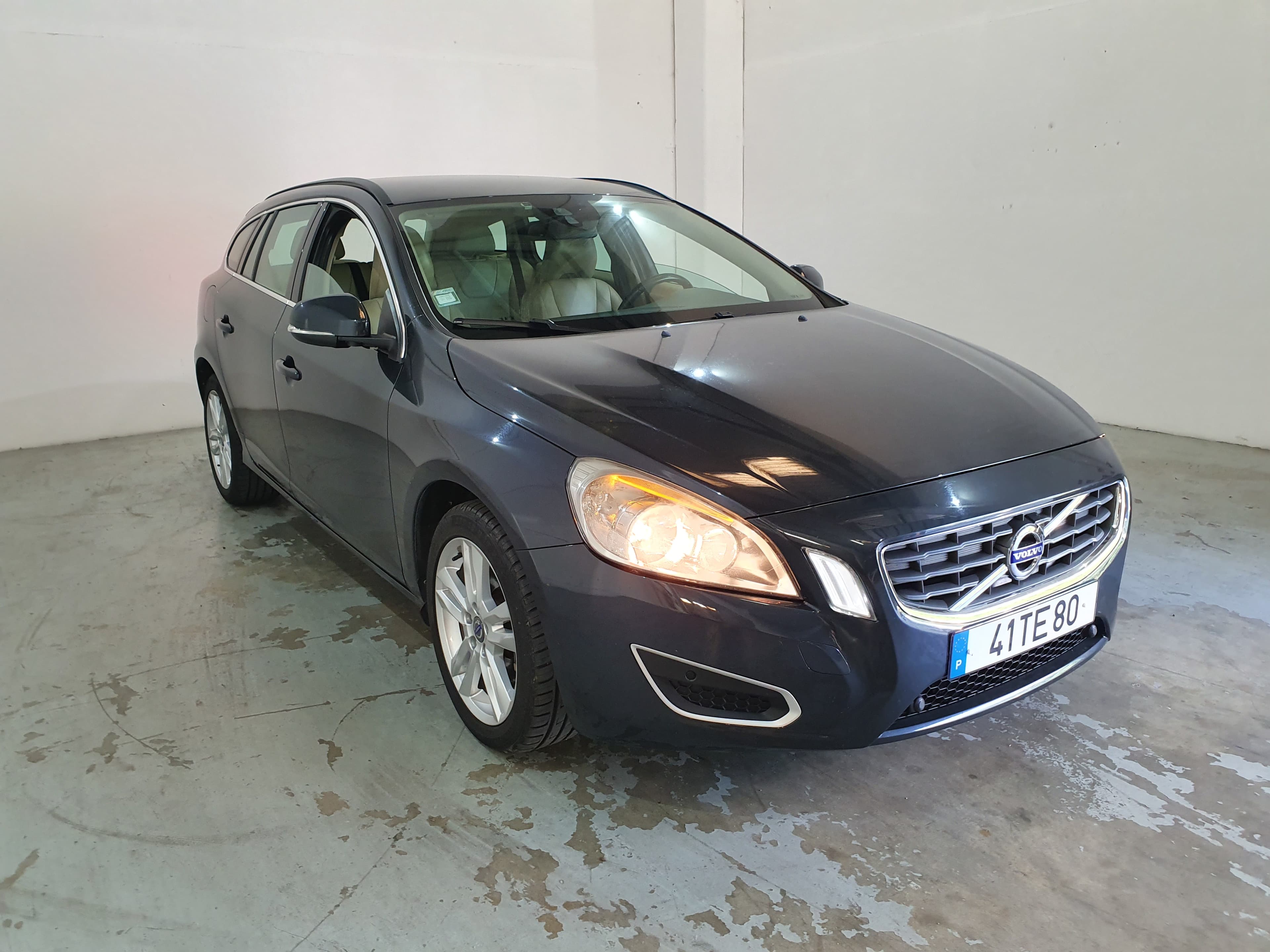 Volvo V60 · Ano 2013 — imagen 3
