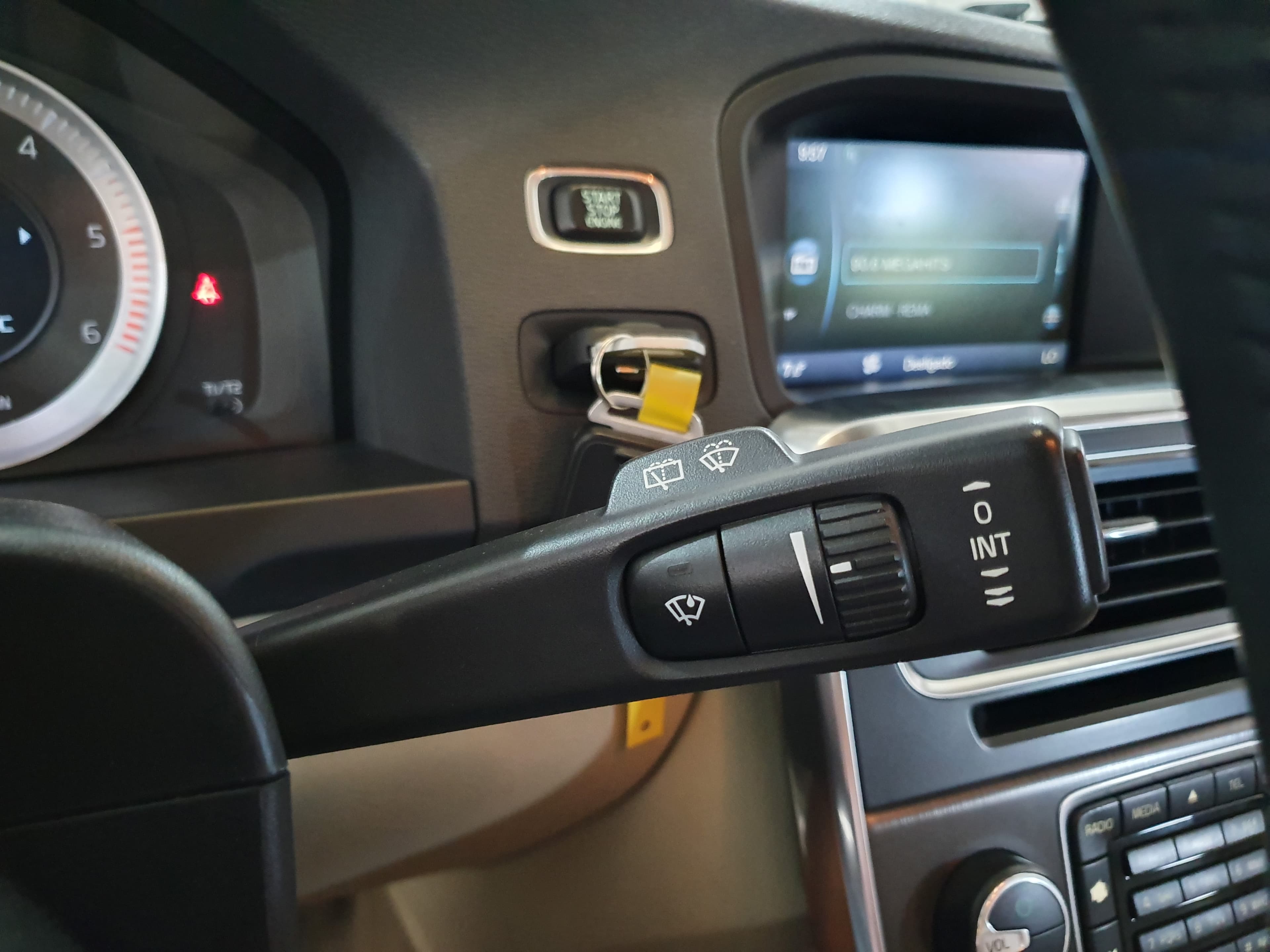 Volvo V60 · Ano 2013 — imagen 36