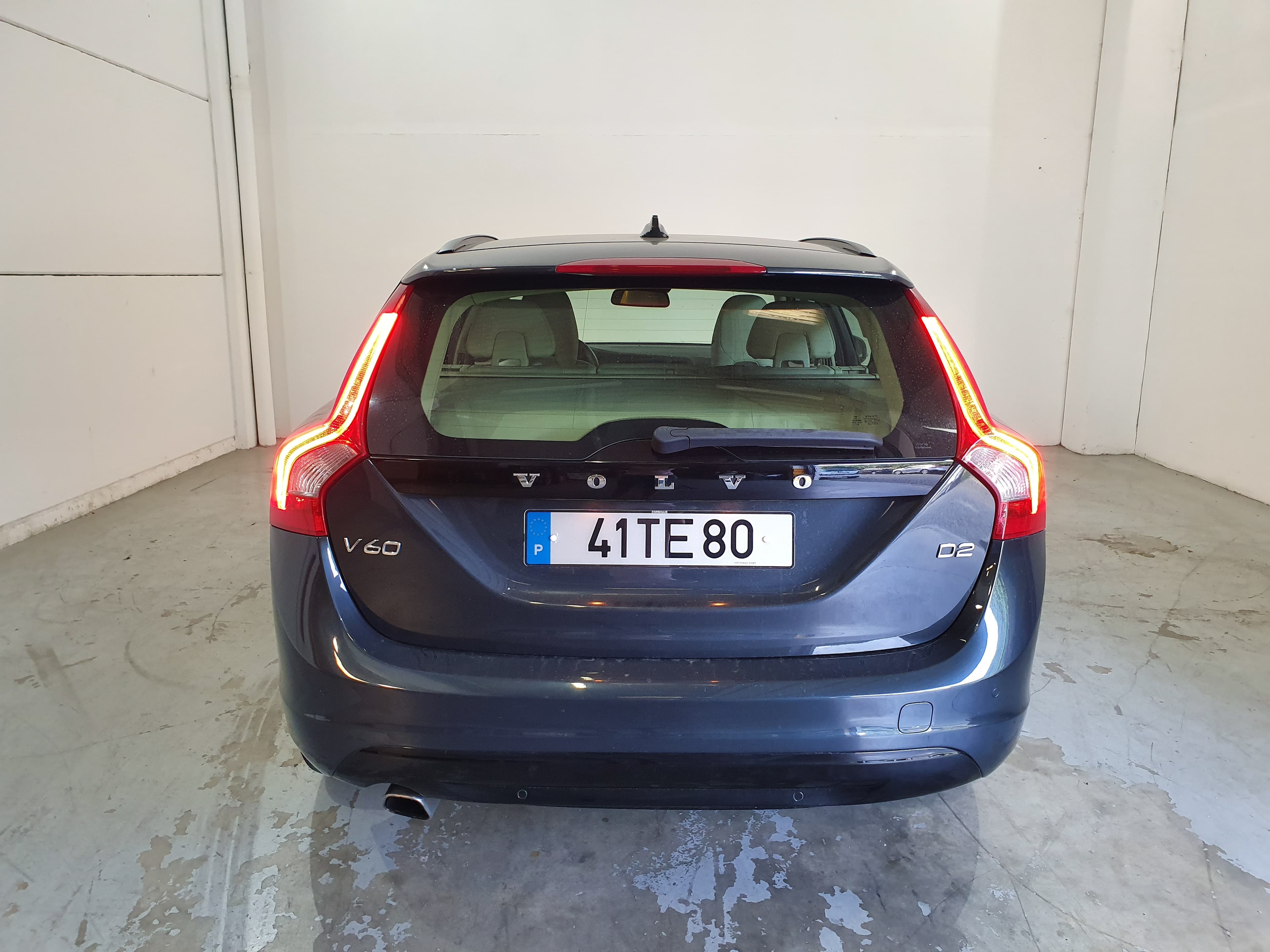 Volvo V60 · Ano 2013 — imagen 9