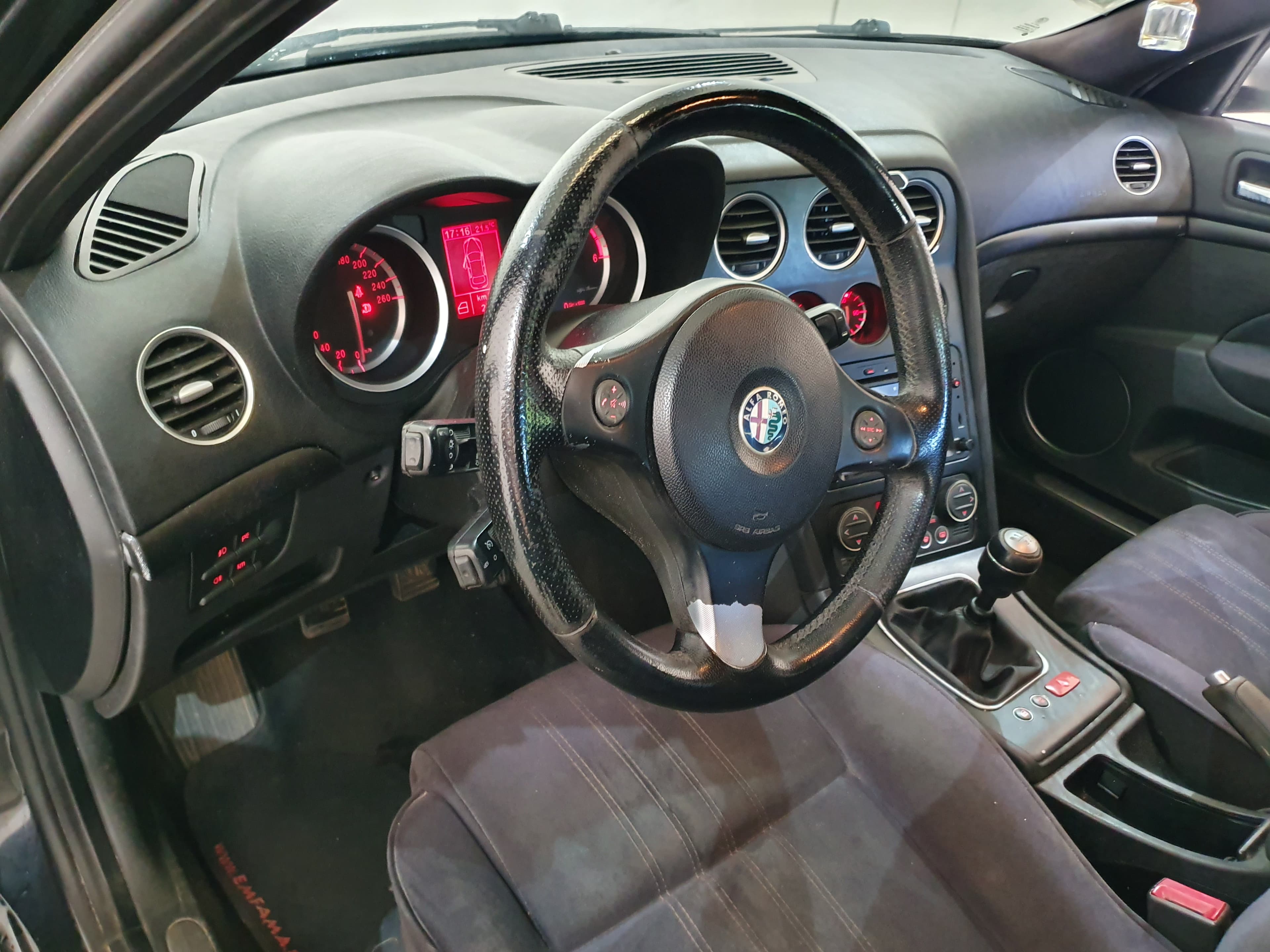 Alfa Romeo 159 · Ano 2007 — imagem 31