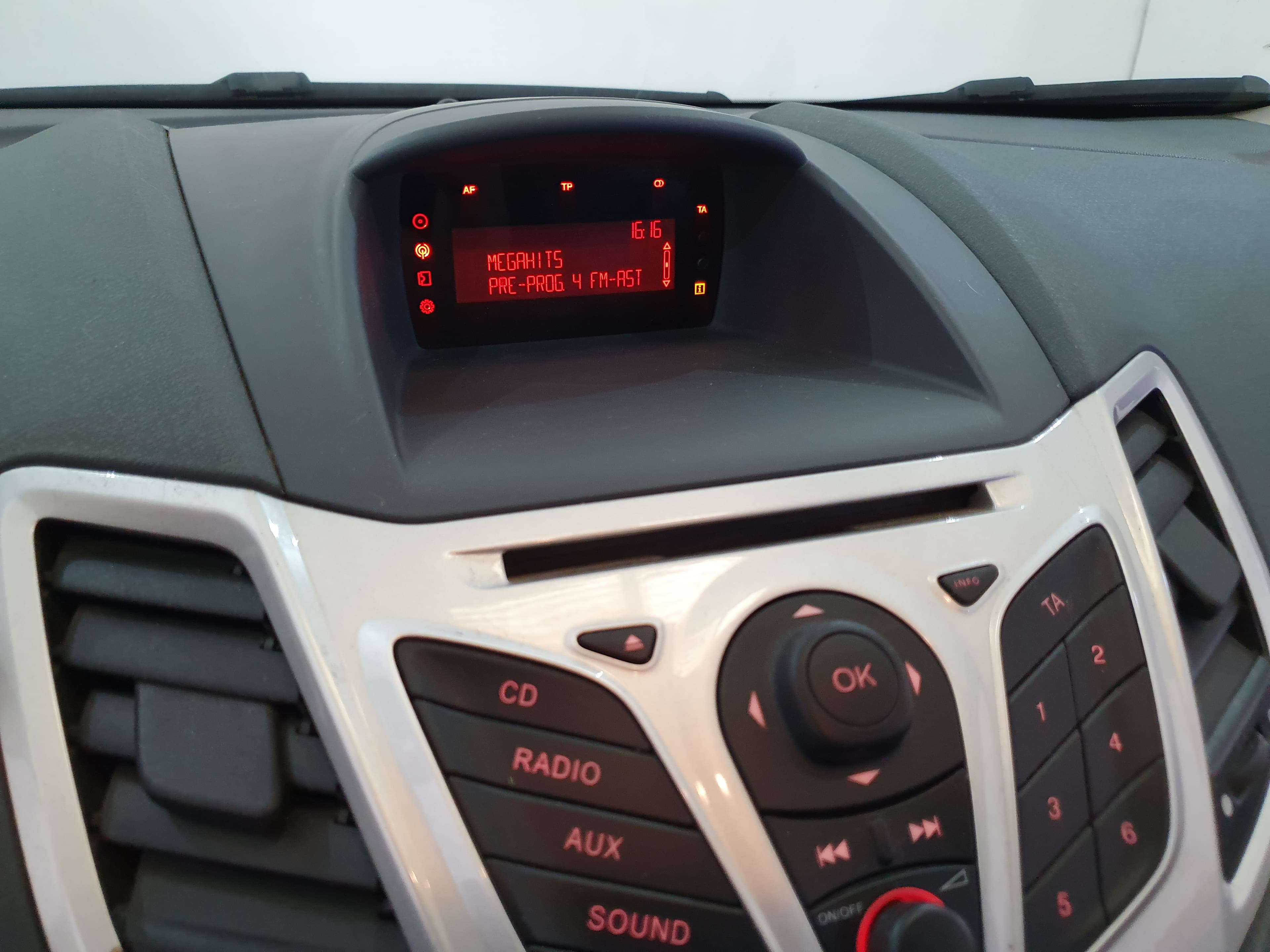 Ford Fiesta · Ano 2010 — imagen 31