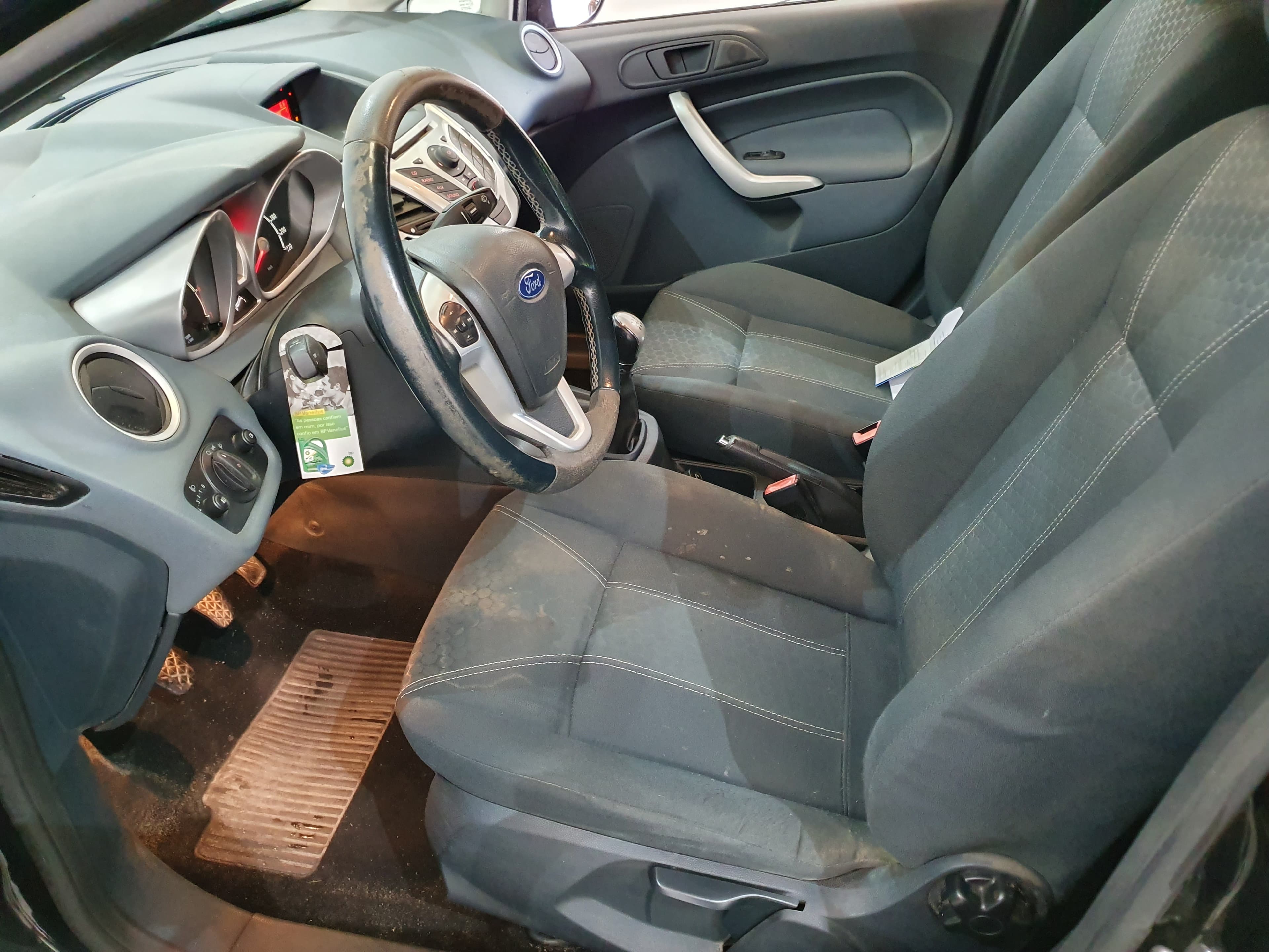 Ford Fiesta · Ano 2010 — imagen 27