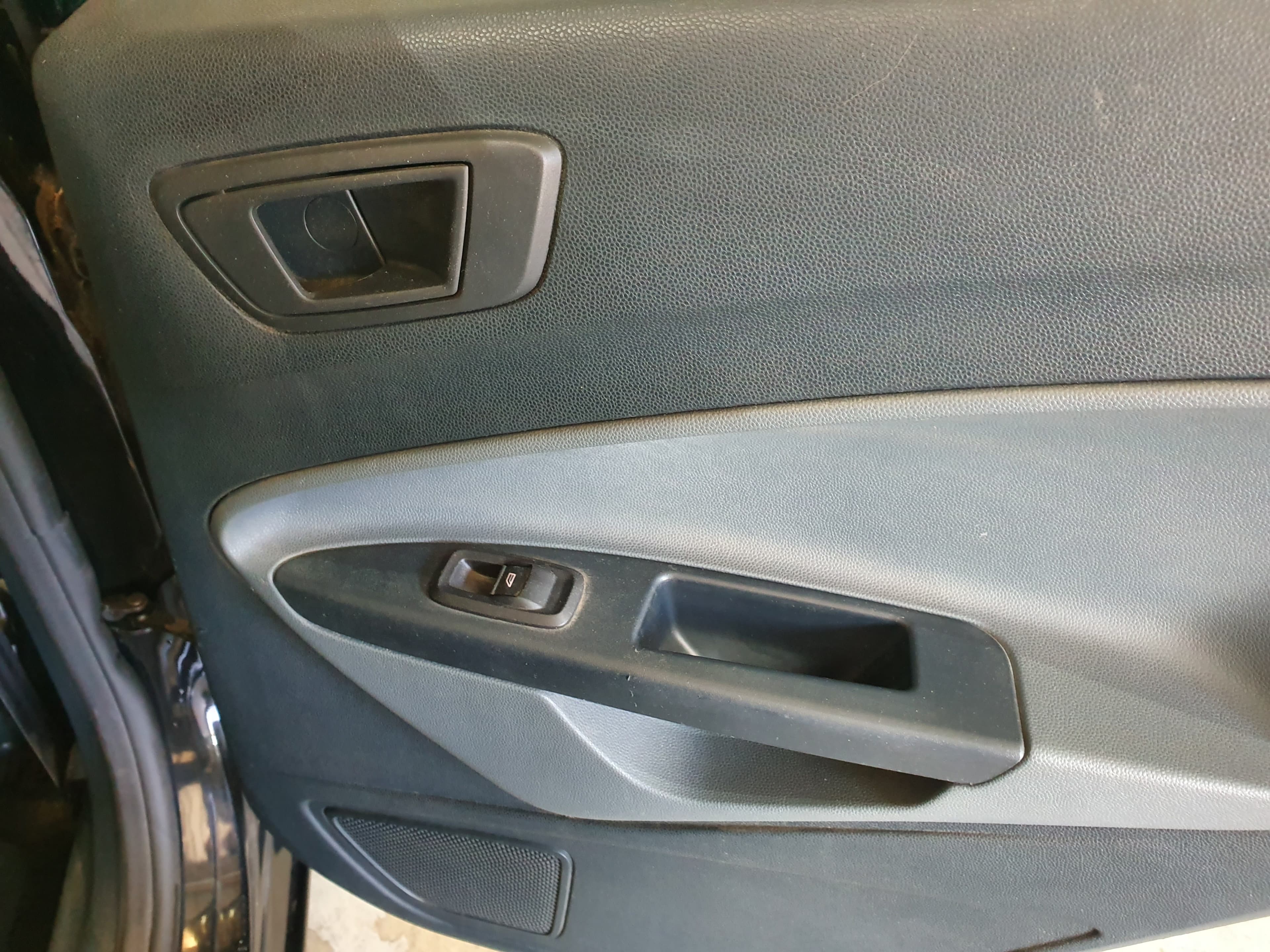 Ford Fiesta · Ano 2010 — imagen 19