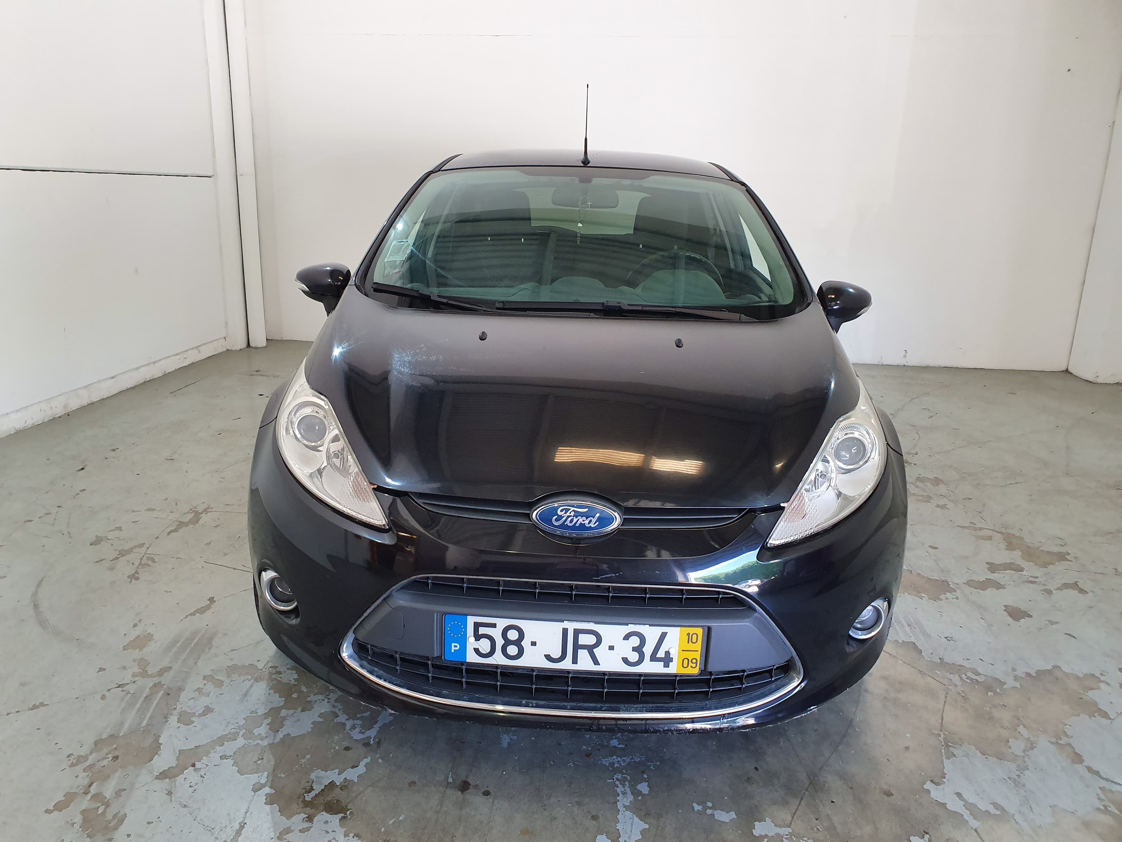 Ford Fiesta · Ano 2010 — imagen 2