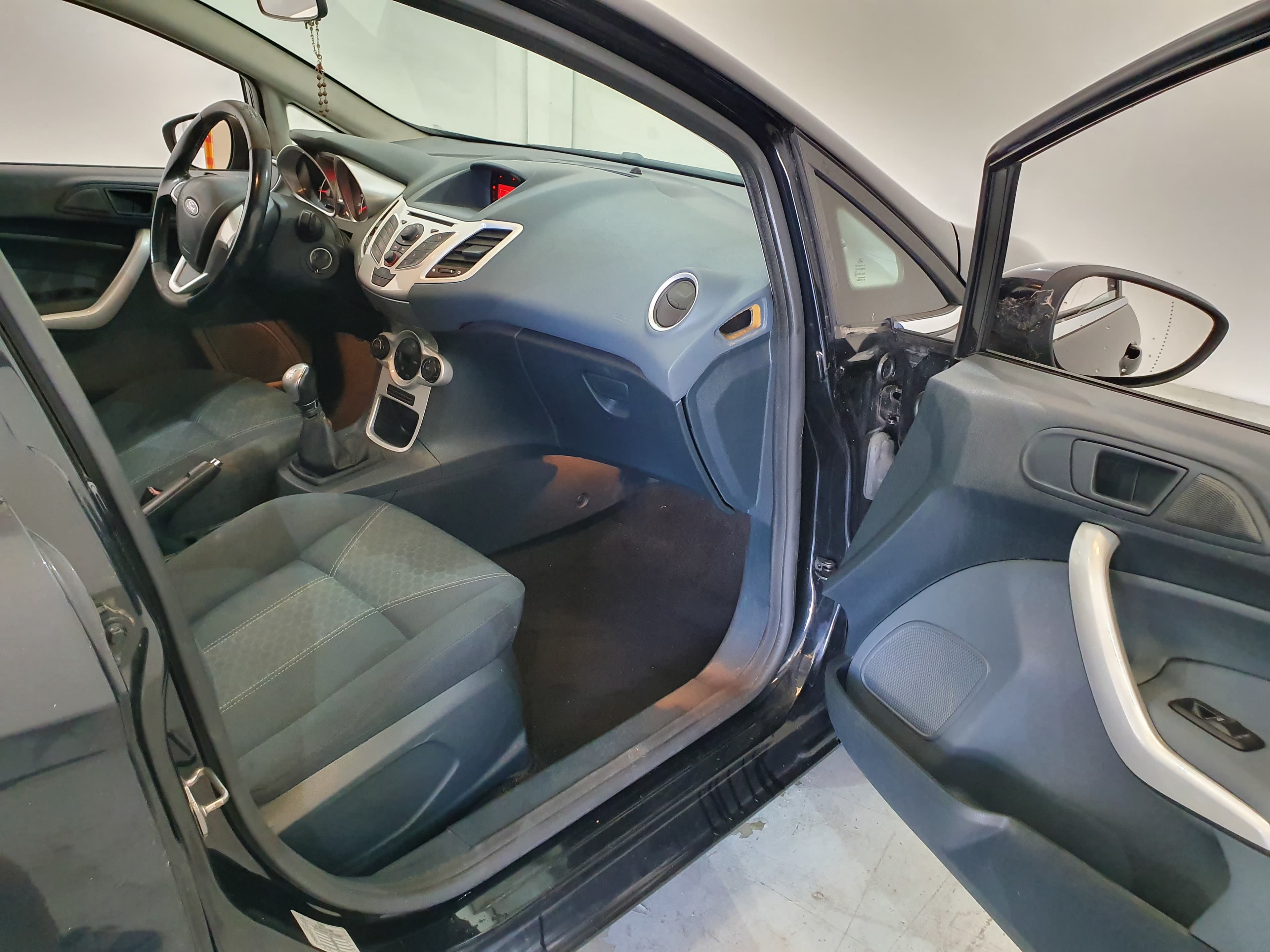 Ford Fiesta · Ano 2010 — imagen 21