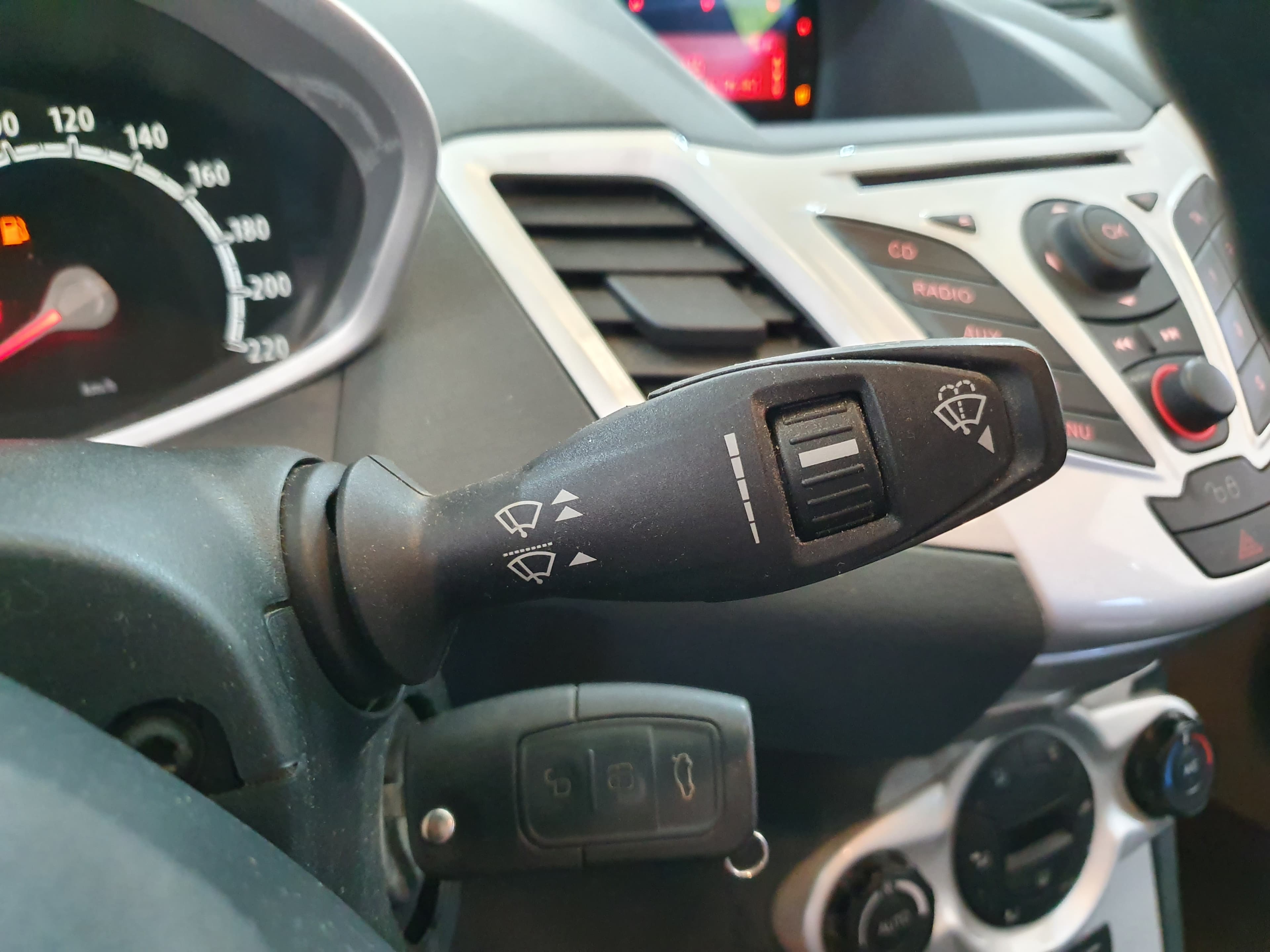 Ford Fiesta · Ano 2010 — imagen 37