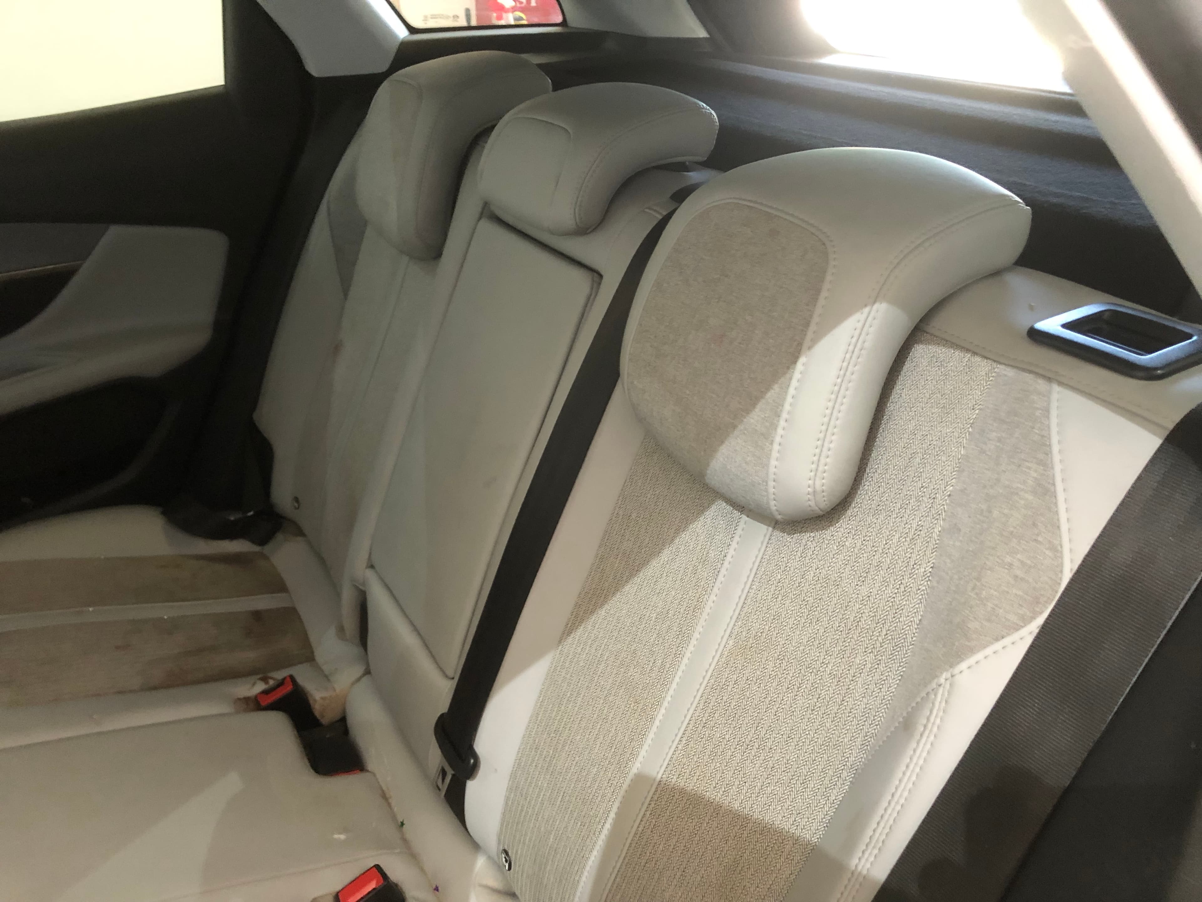 Peugeot 3008 1.6 HDI · Ano 2016 — imagen 20