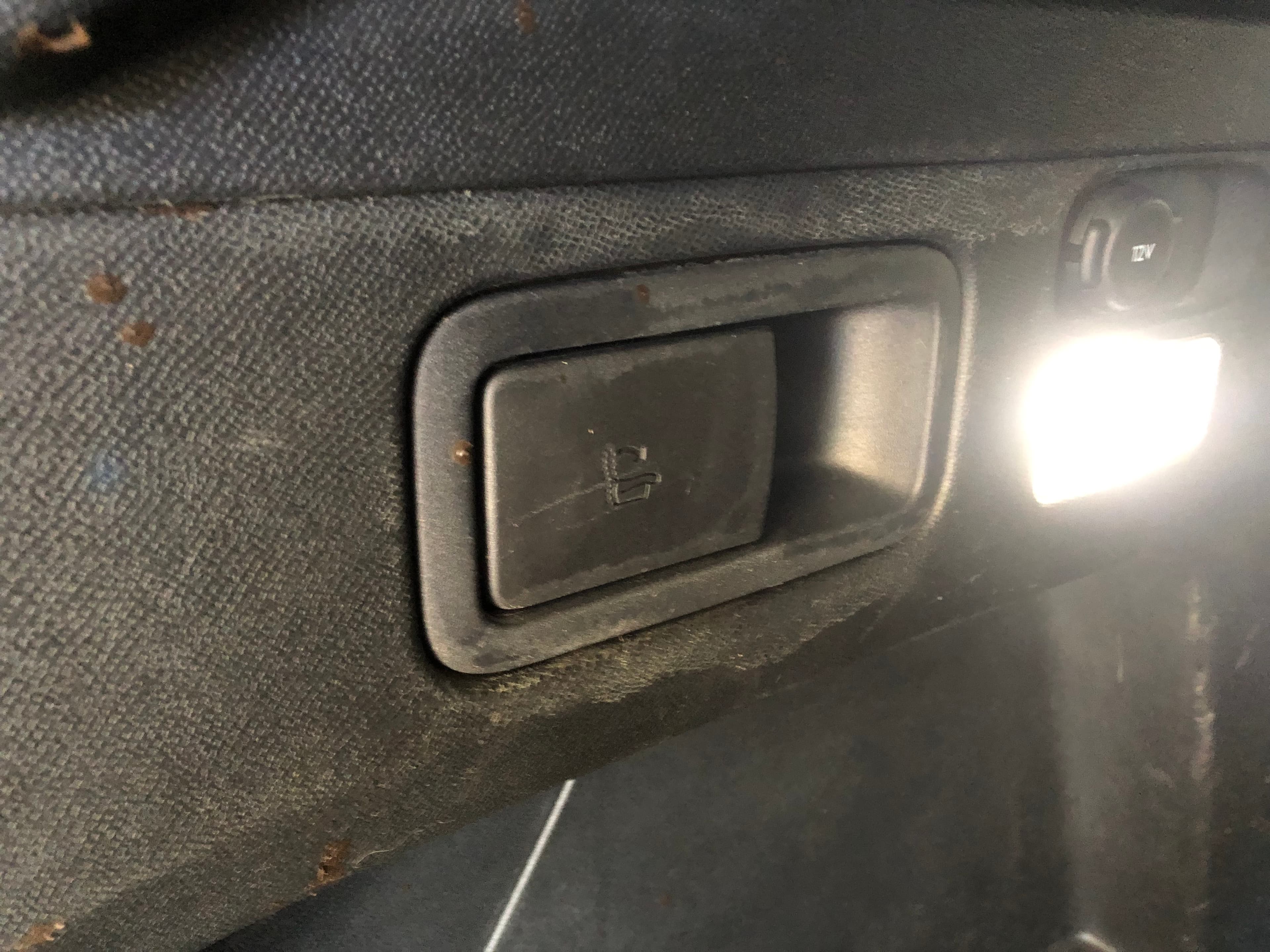 Peugeot 3008 1.6 HDI · Ano 2016 — imagen 11