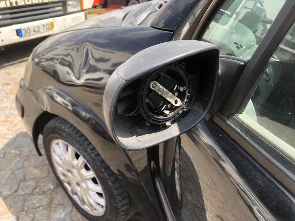 Citroën C3 · Ano 2004 — image 8
