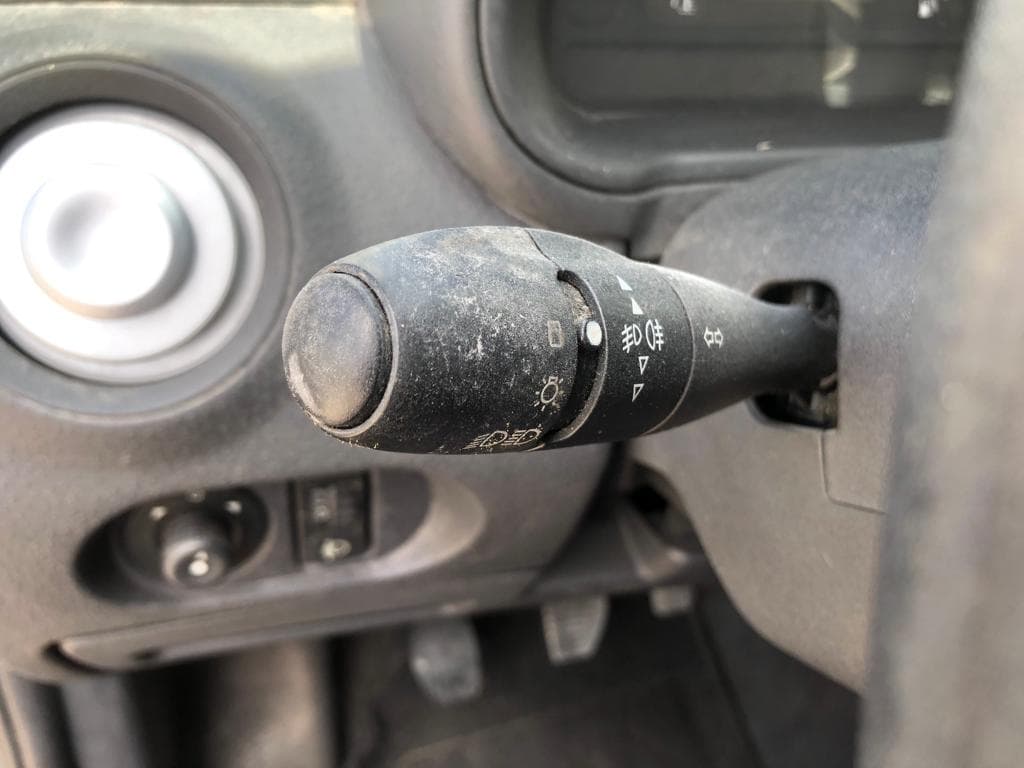 Citroën C3 · Ano 2004 — image 30