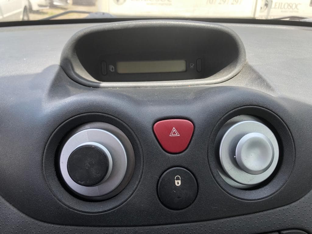 Citroën C3 · Ano 2004 — image 23