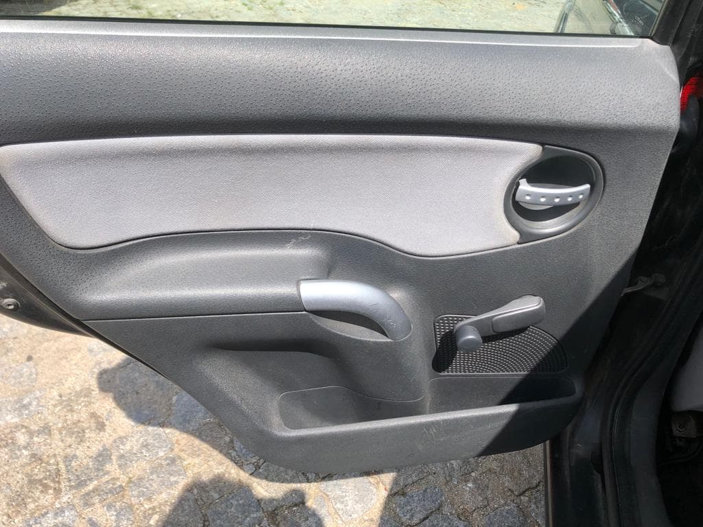 Citroën C3 · Ano 2004 — image 21