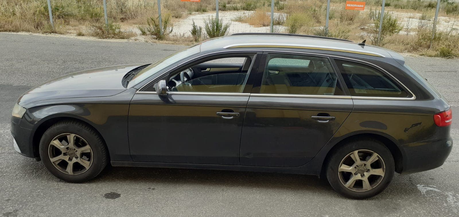Audi A4 2.0 TDI · Ano 2011 — imagen 6