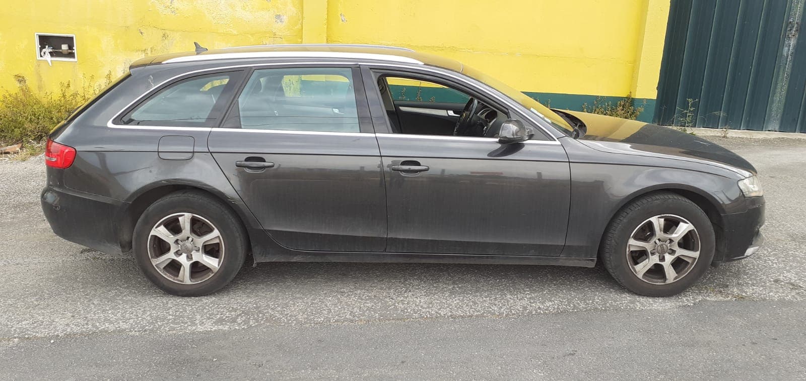 Audi A4 2.0 TDI · Ano 2011 — imagen 5